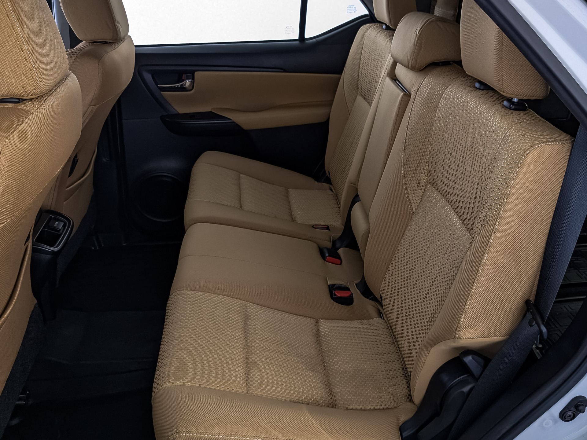 TOYOTA Fortuner 2.70 (166 л.с), автомат, 2022, пробег 23 477 км