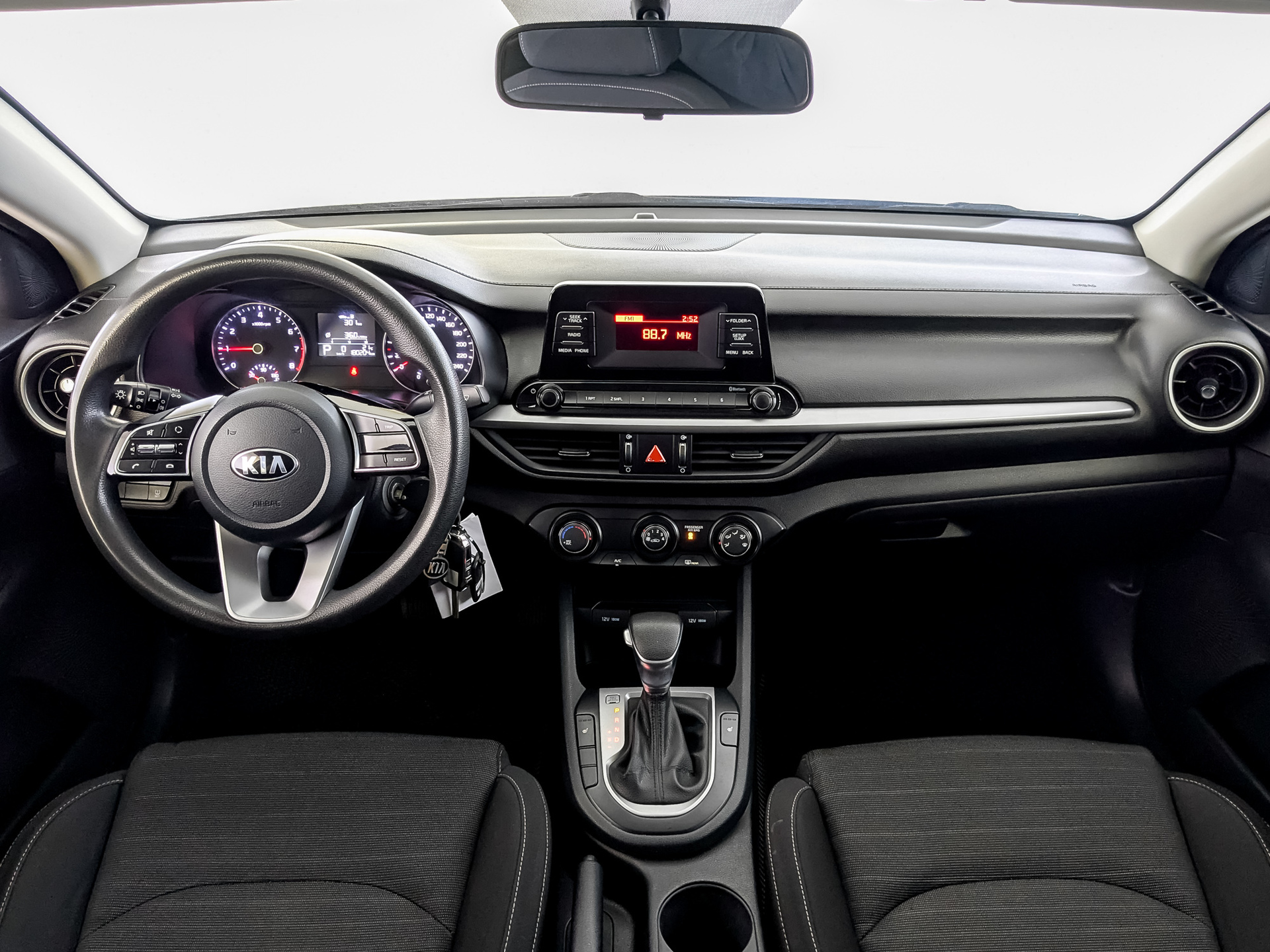 KIA Cerato 2.00 (150 л.с), автомат, 2018, пробег 180 204 км