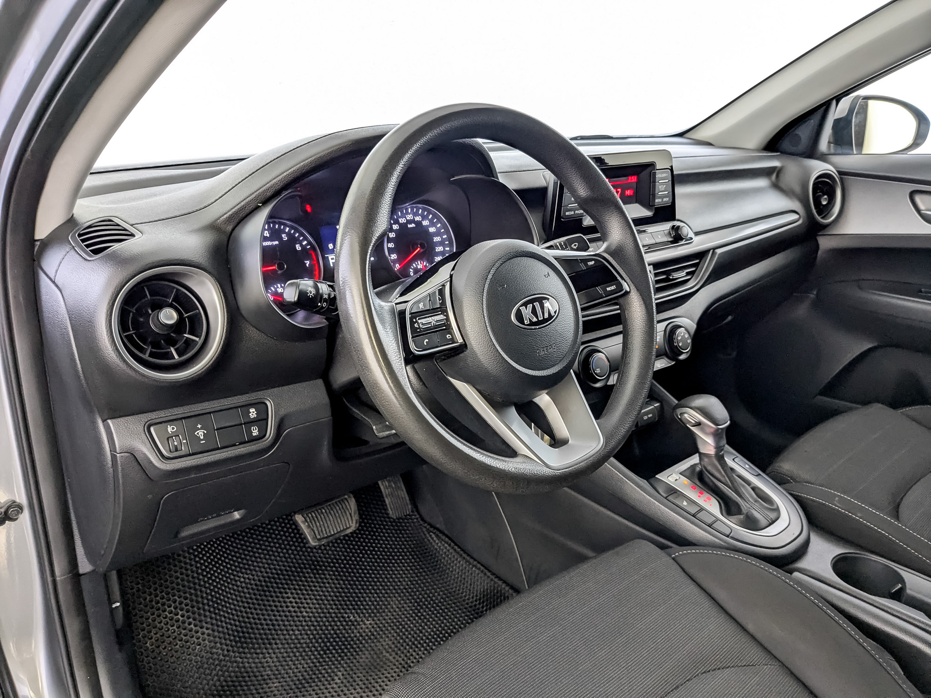 KIA Cerato 2.00 (150 л.с), автомат, 2018, пробег 180 204 км
