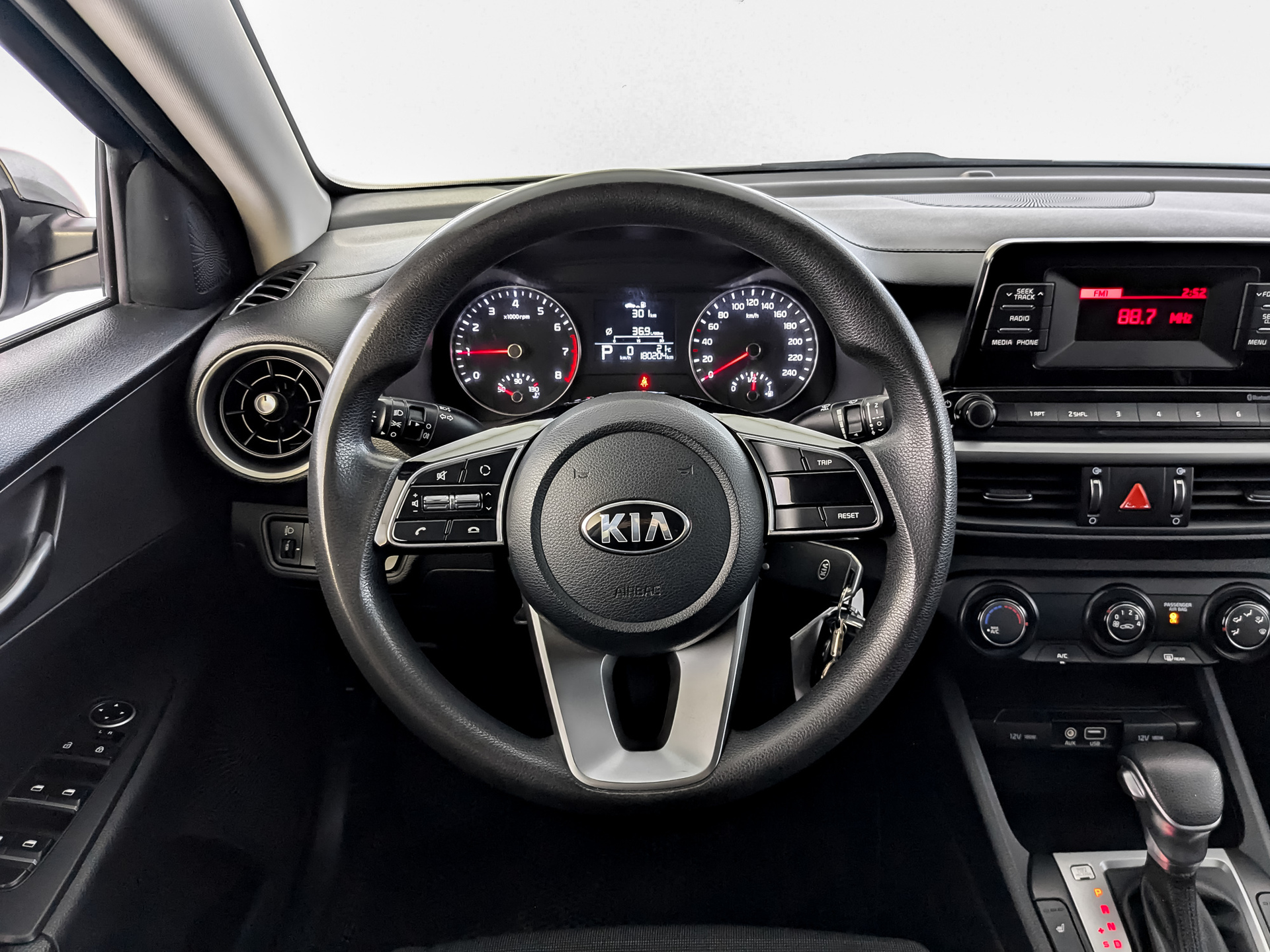KIA Cerato 2.00 (150 л.с), автомат, 2018, пробег 180 204 км