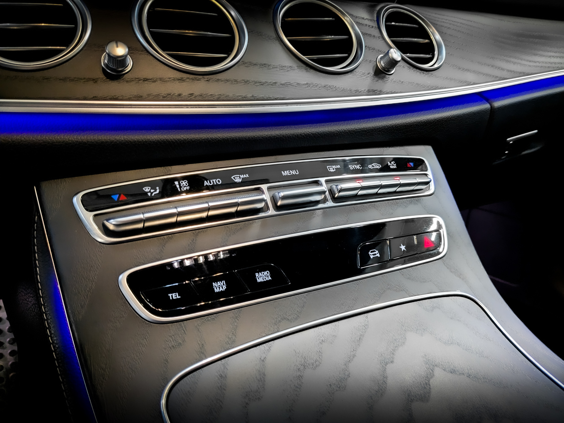 MERCEDES-BENZ E-Класс 2.00 (197 л.с), автомат, 2021, пробег 185 000 км