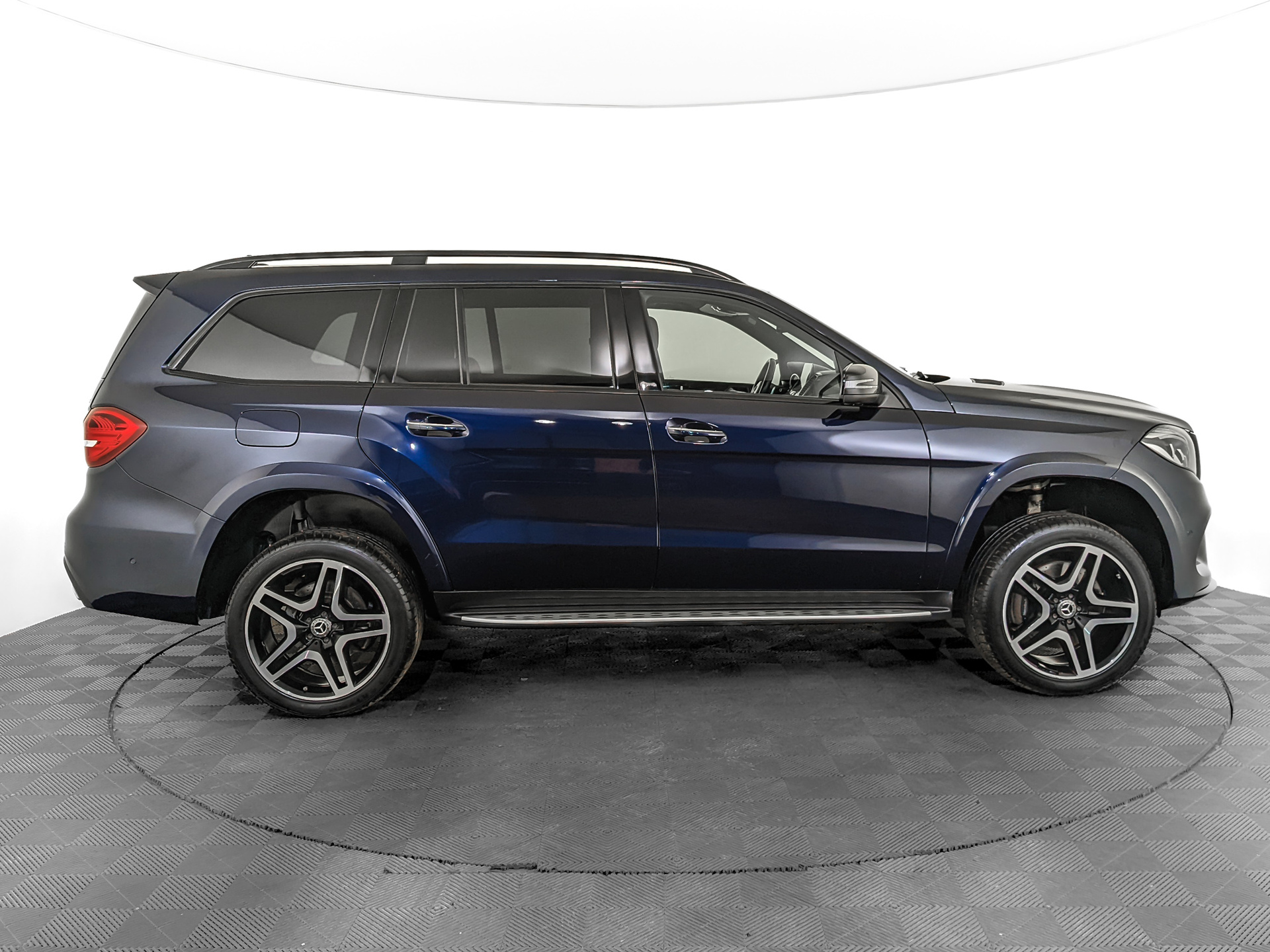 MERCEDES-BENZ GLS 4.70 (456 л.с), автомат, 2017, пробег 106 376 км