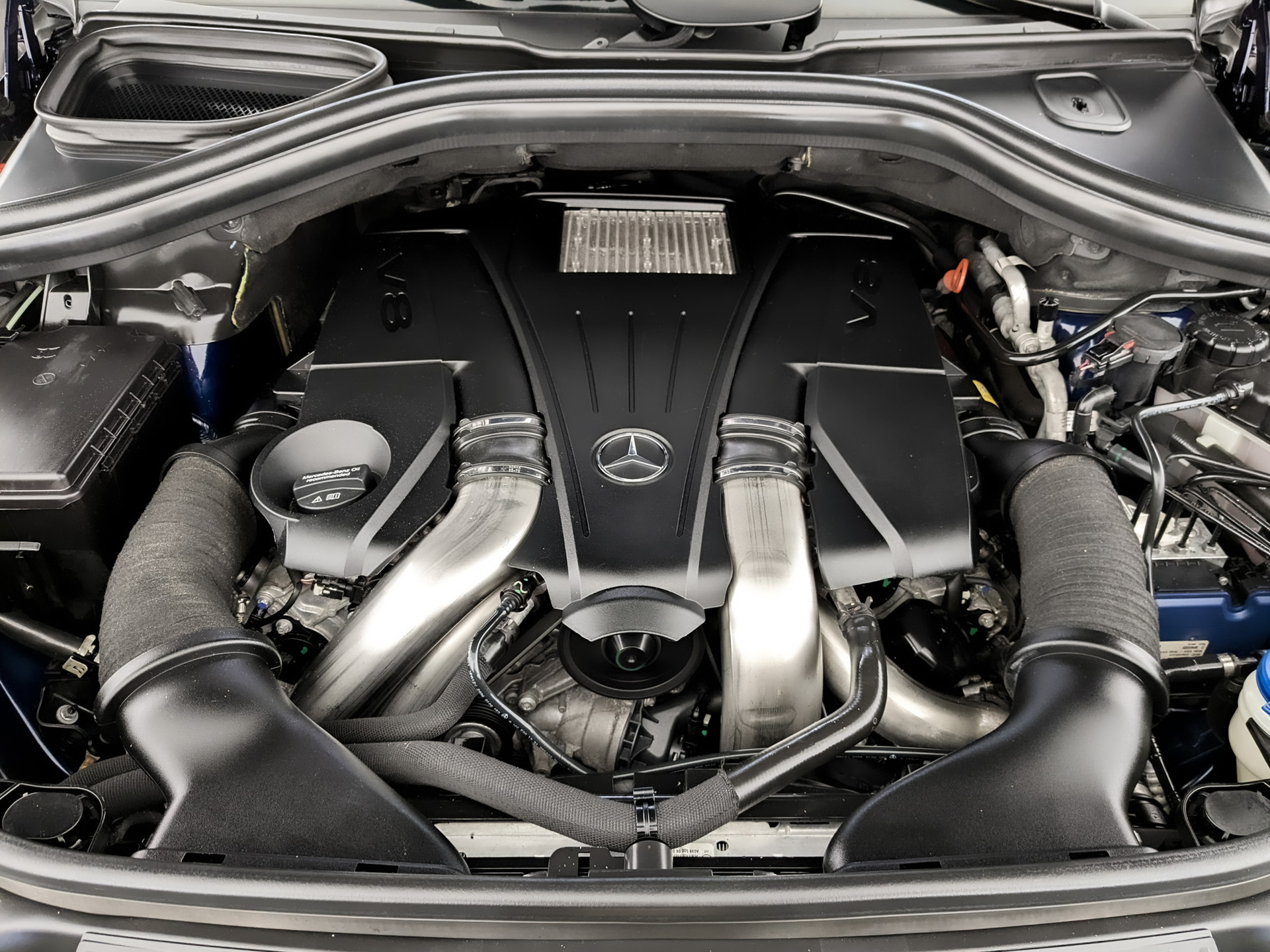 MERCEDES-BENZ GLS 4.70 (456 л.с), автомат, 2017, пробег 106 376 км
