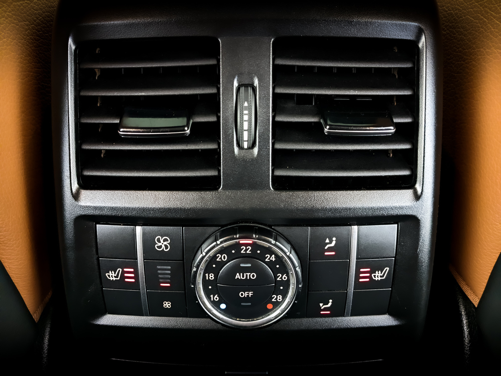 MERCEDES-BENZ GLS 4.70 (456 л.с), автомат, 2017, пробег 106 376 км