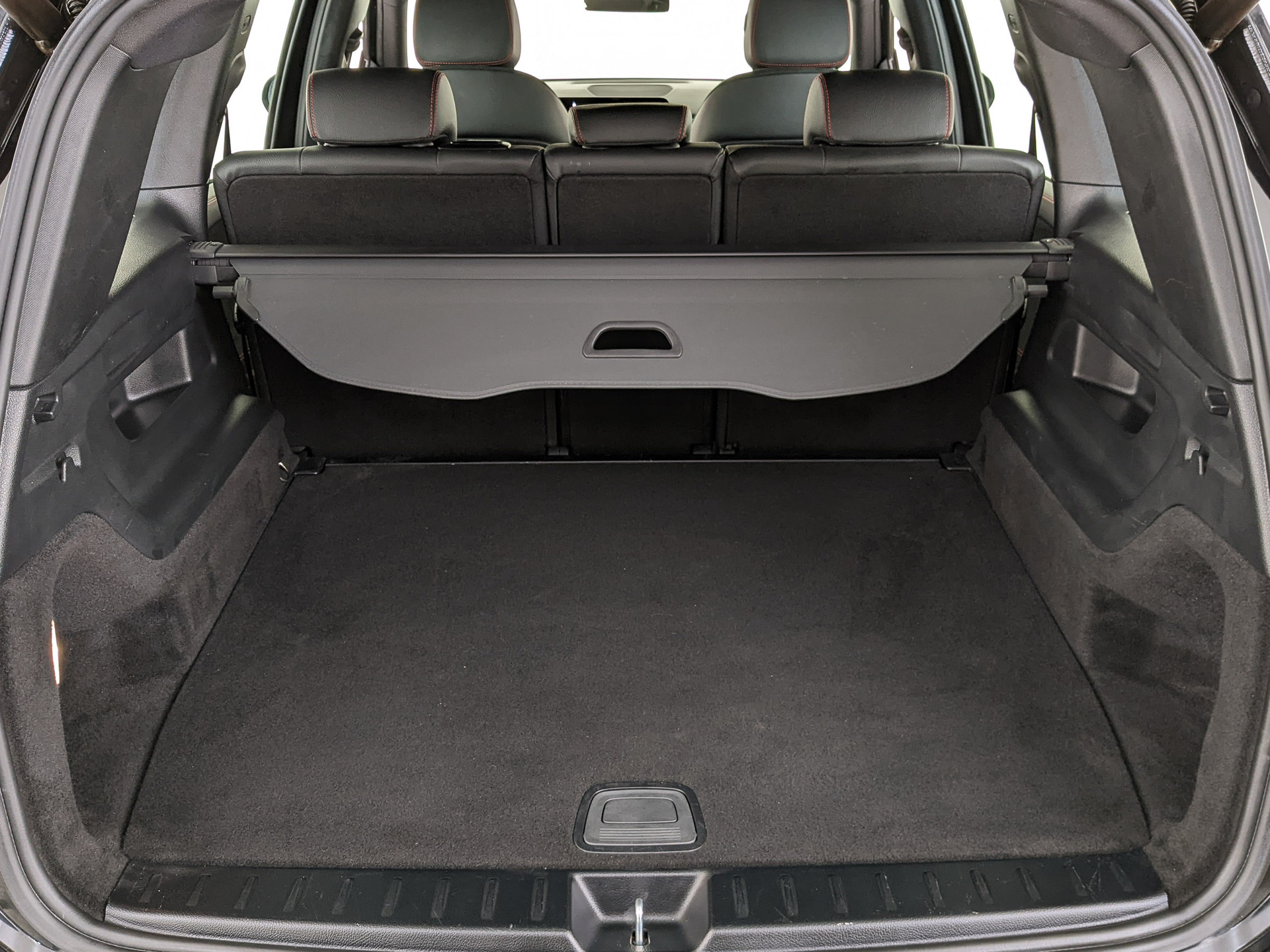 MERCEDES-BENZ GLB 1.30 (150 л.с), автомат, 2021, пробег 30 000 км