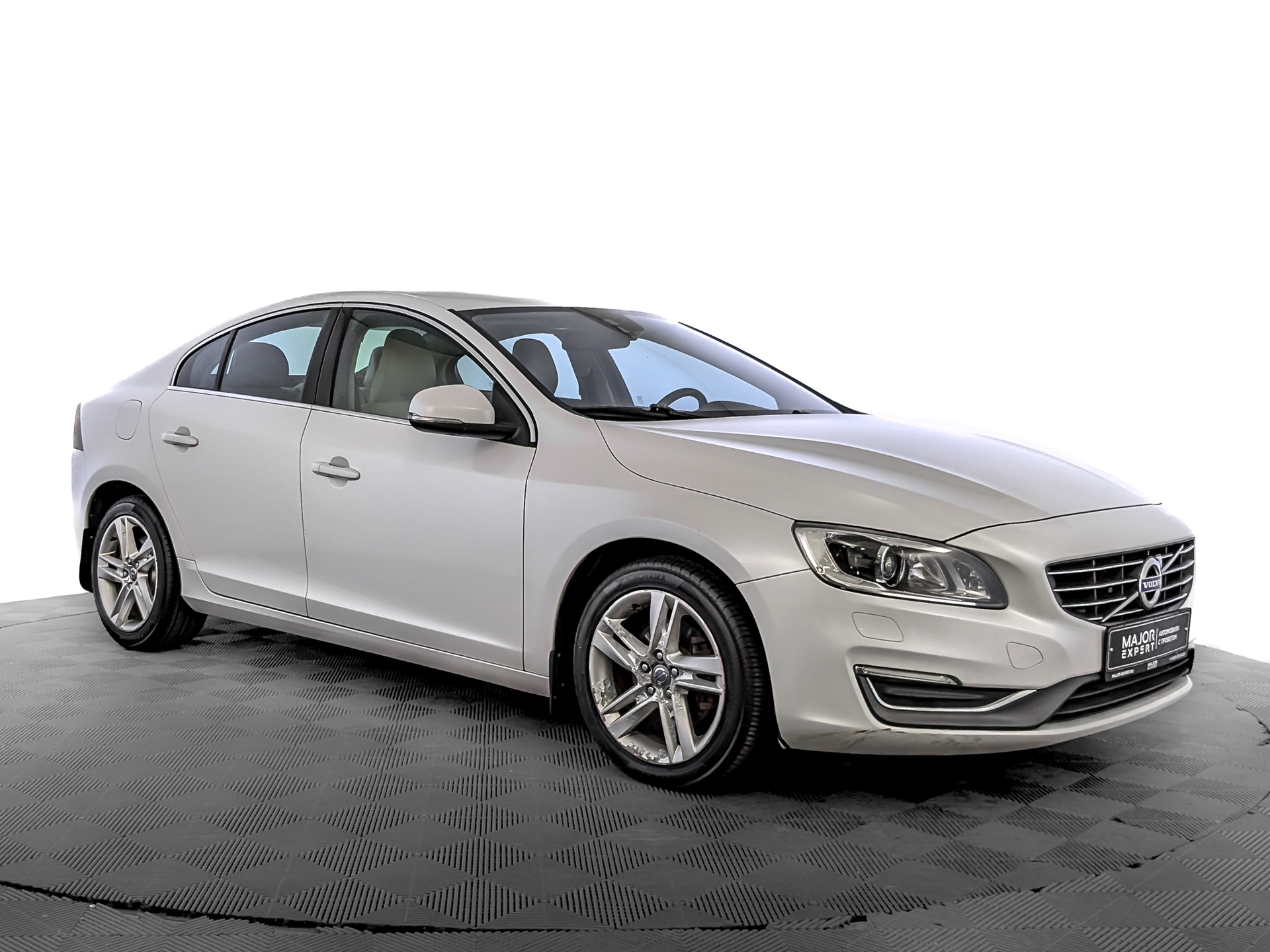 VOLVO S60 2.00 (180 л.с), автомат, 2014, пробег 114 730 км