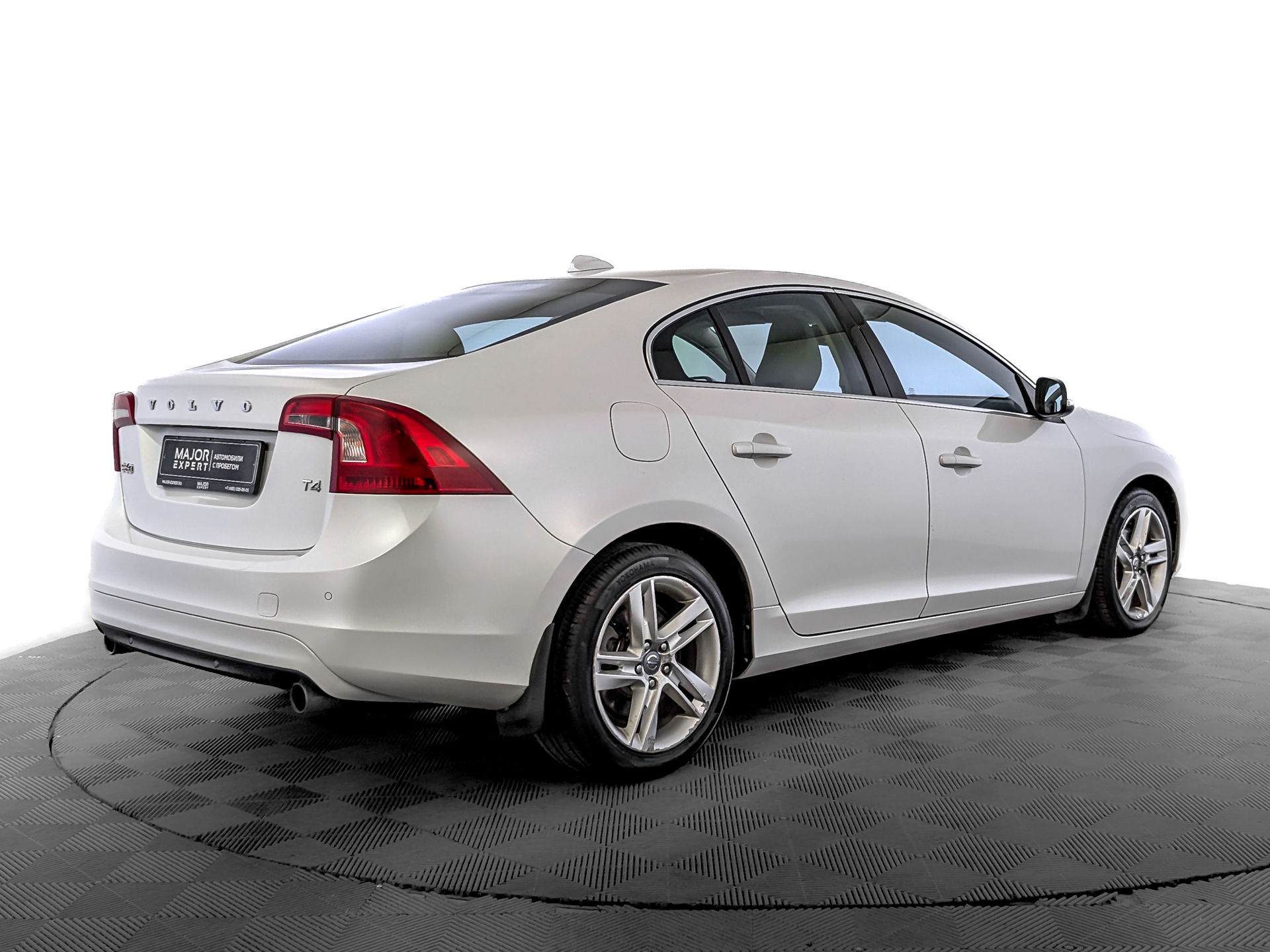 VOLVO S60 2.00 (180 л.с), автомат, 2014, пробег 114 730 км