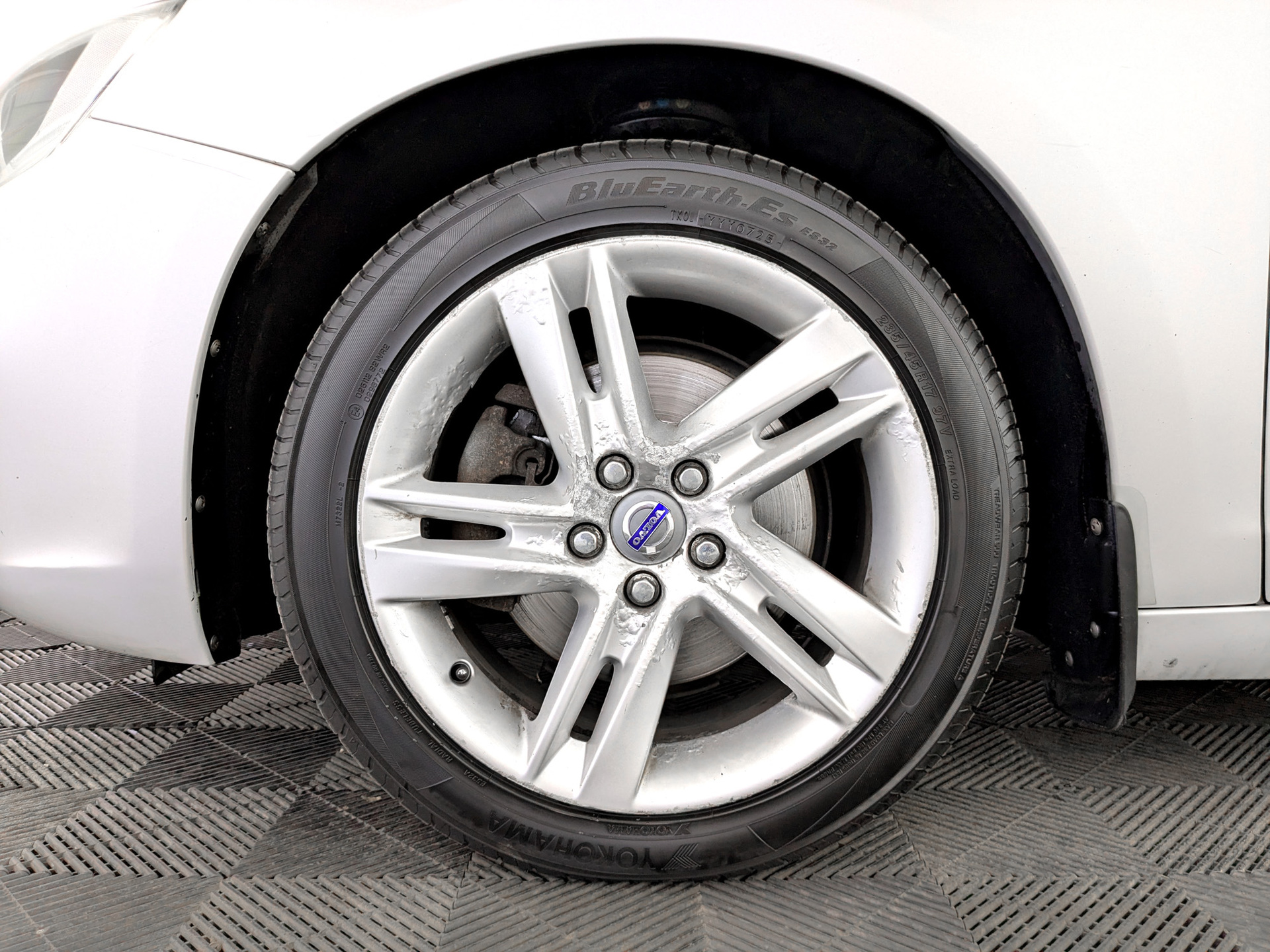 VOLVO S60 2.00 (180 л.с), автомат, 2014, пробег 114 730 км