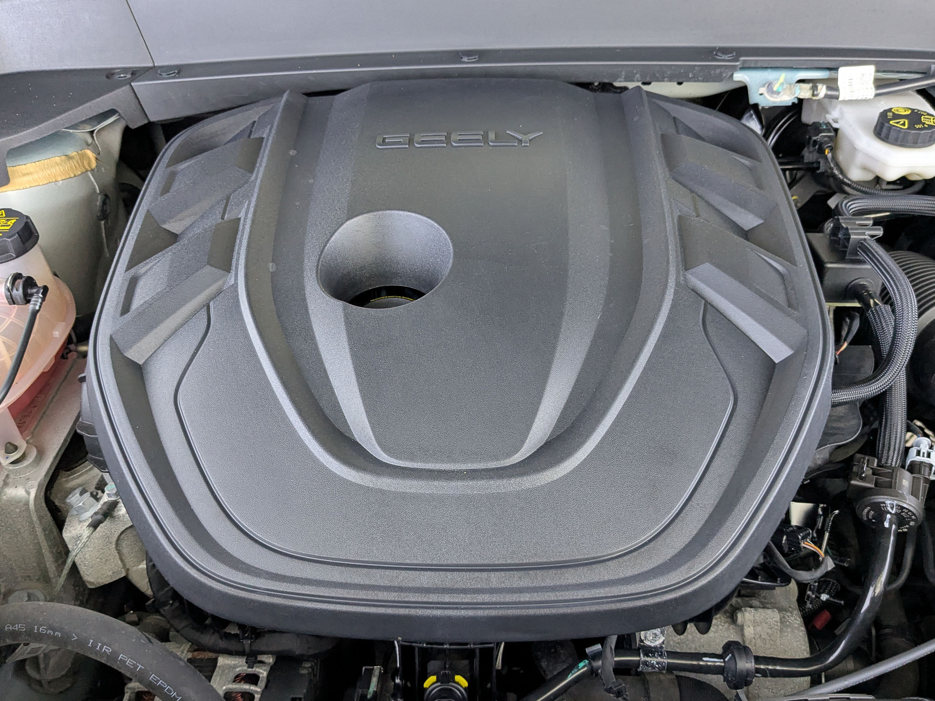GEELY Monjaro 2.00 (238 л.с), автомат, 2024, пробег 50 412 км