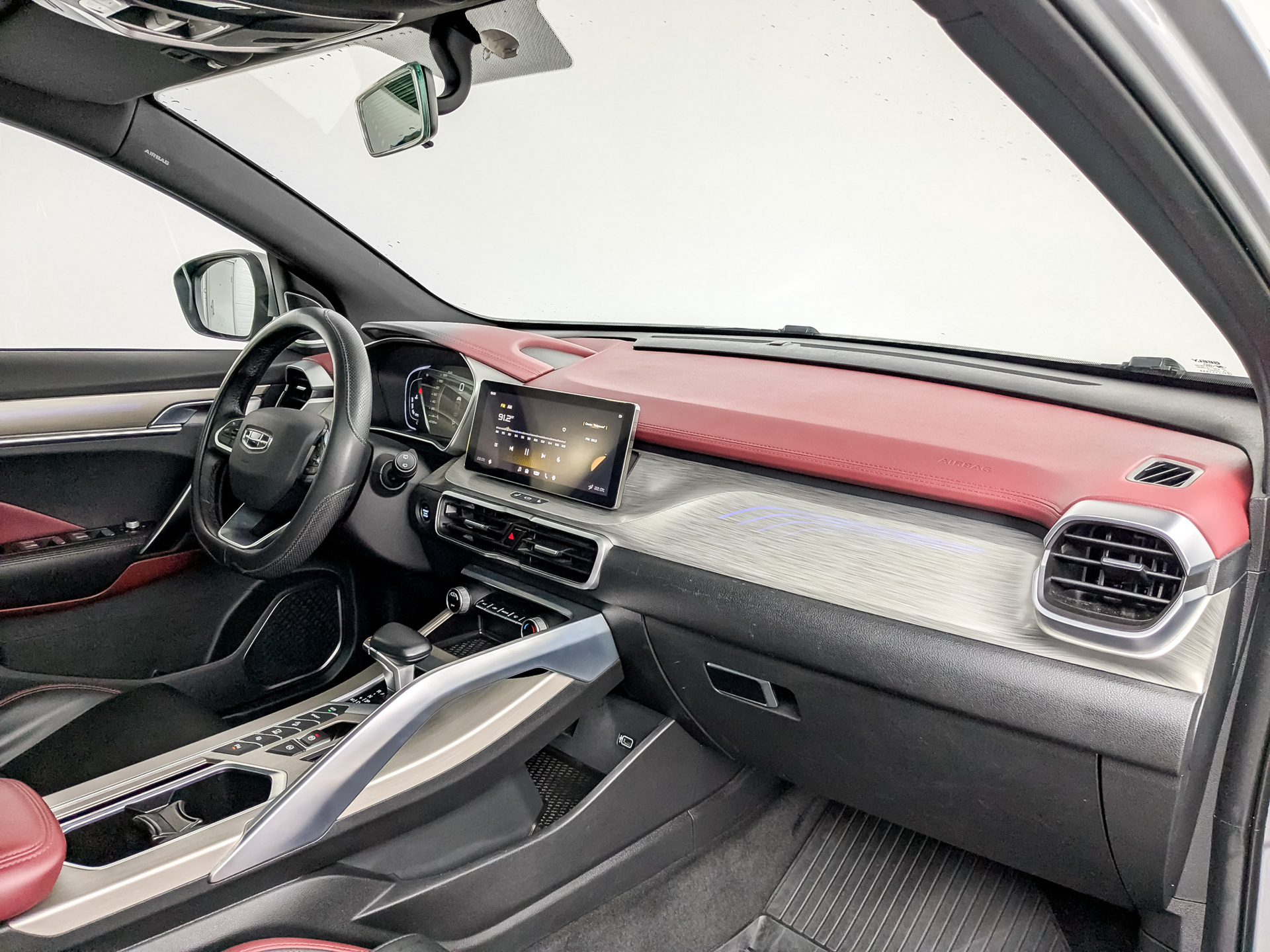 GEELY Coolray 1.50 (149 л.с), автомат, 2023, пробег 40 785 км