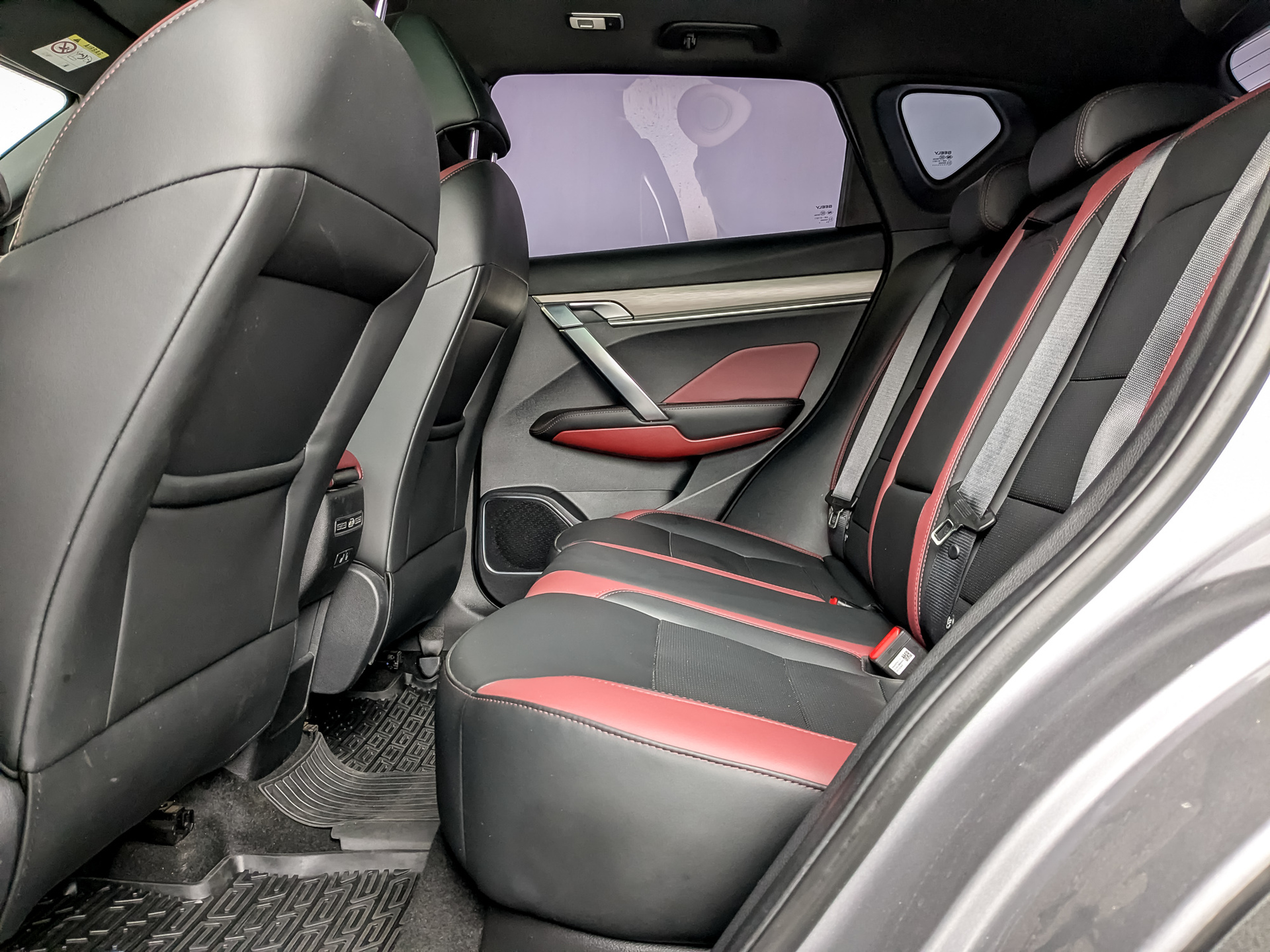 GEELY Coolray 1.50 (149 л.с), автомат, 2023, пробег 40 785 км
