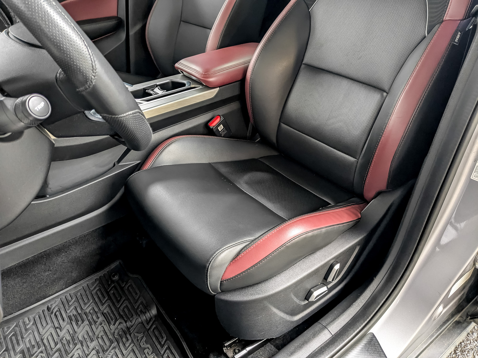 GEELY Coolray 1.50 (149 л.с), автомат, 2023, пробег 40 785 км