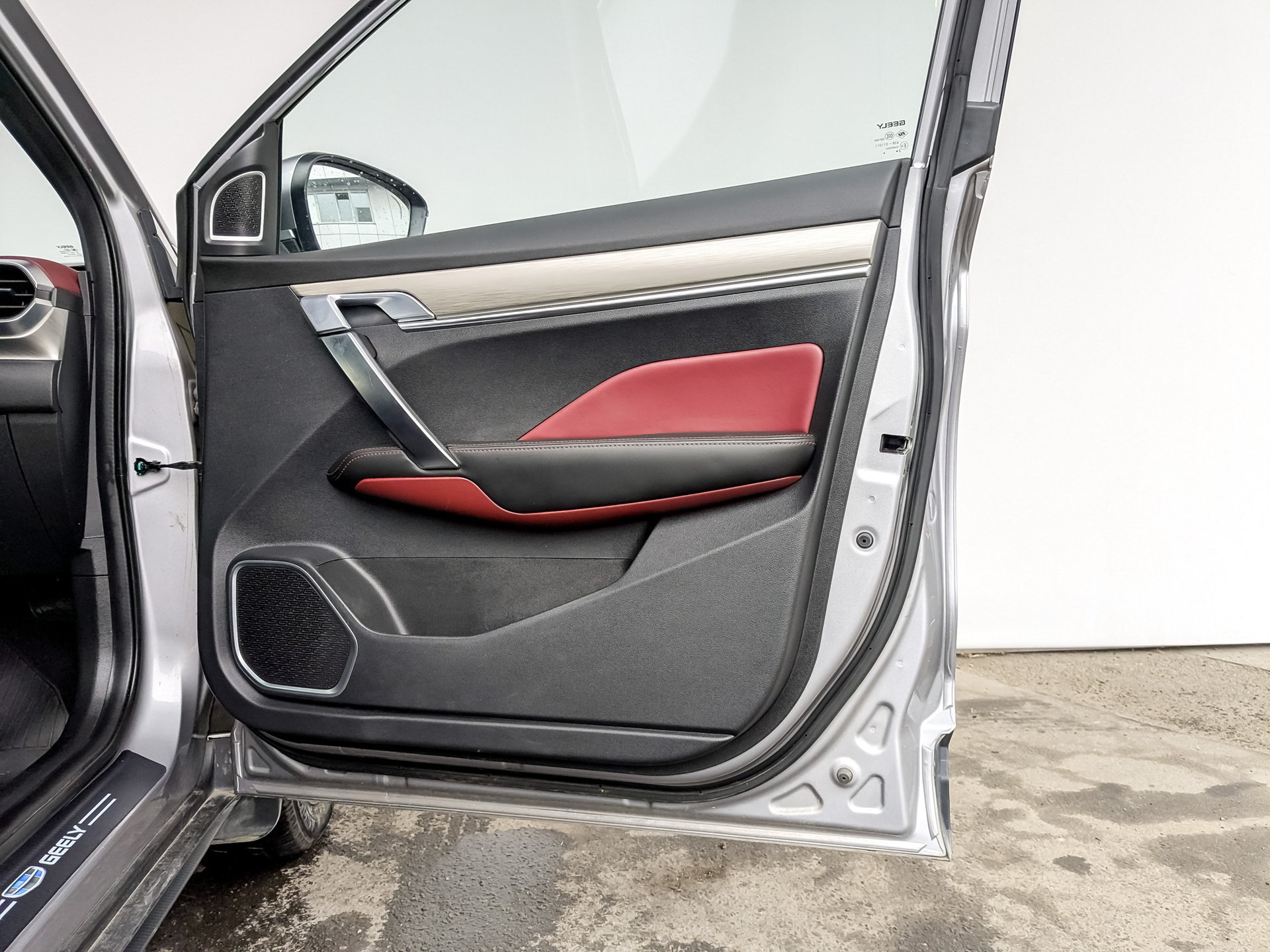 GEELY Coolray 1.50 (149 л.с), автомат, 2023, пробег 40 785 км