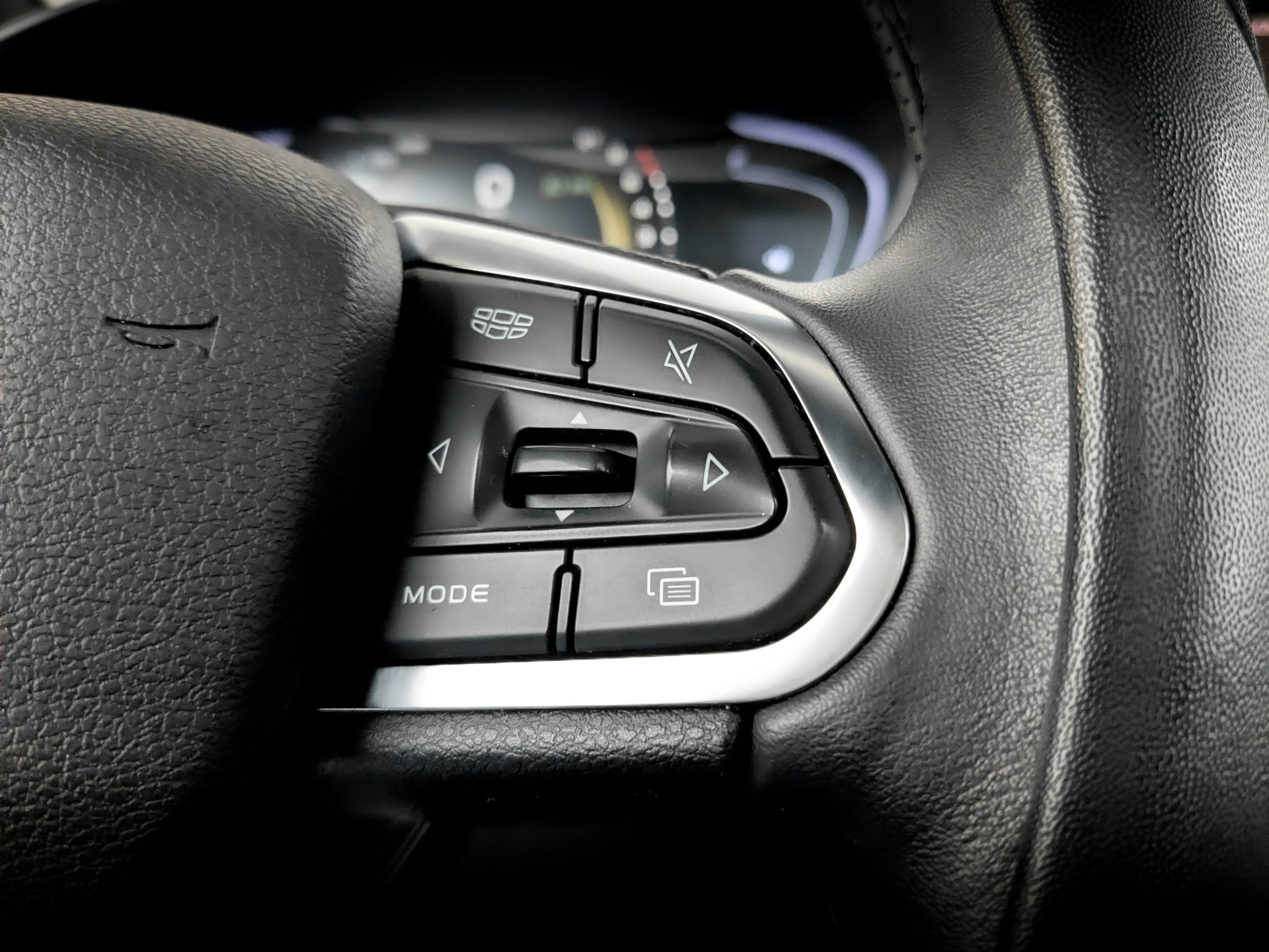 GEELY Coolray 1.50 (149 л.с), автомат, 2023, пробег 40 785 км