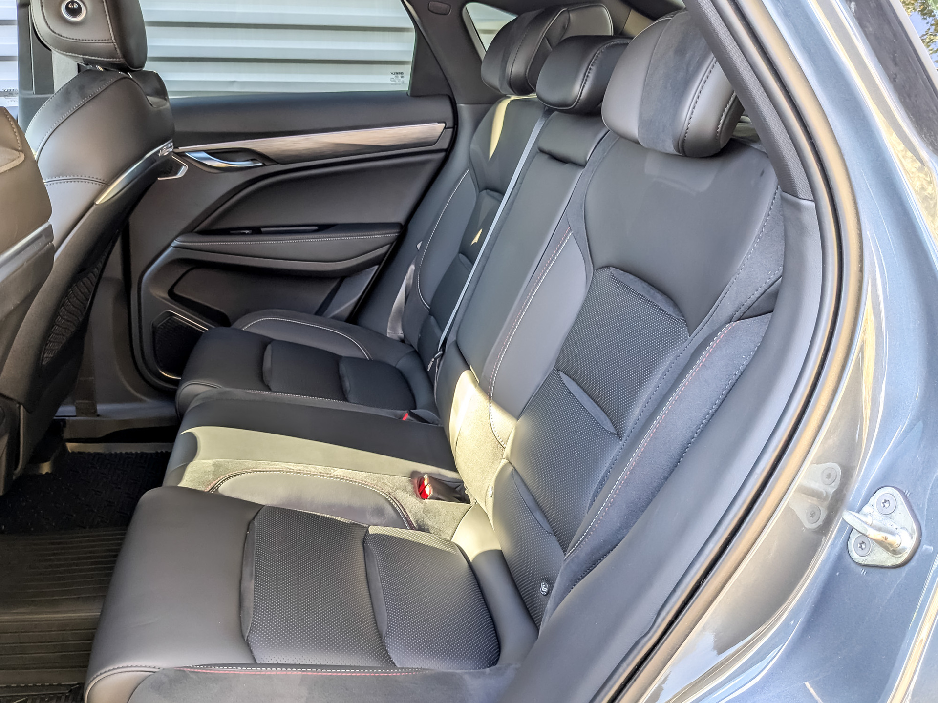 GEELY Tugella 2.00 (238 л.с), автомат, 2023, пробег 29 380 км