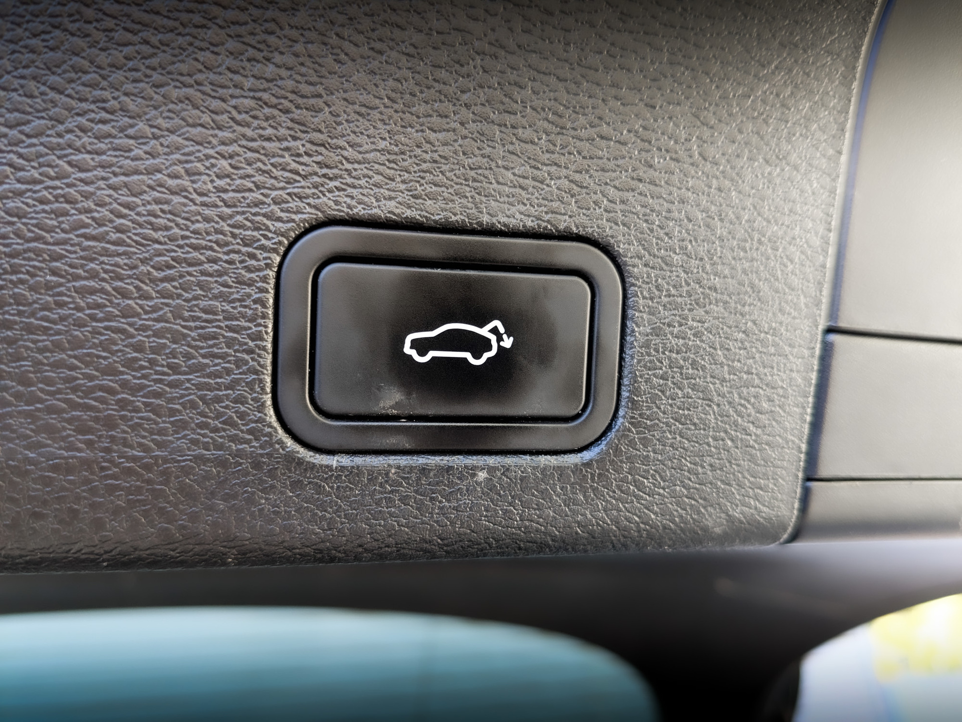 GEELY Tugella 2.00 (238 л.с), автомат, 2023, пробег 29 380 км