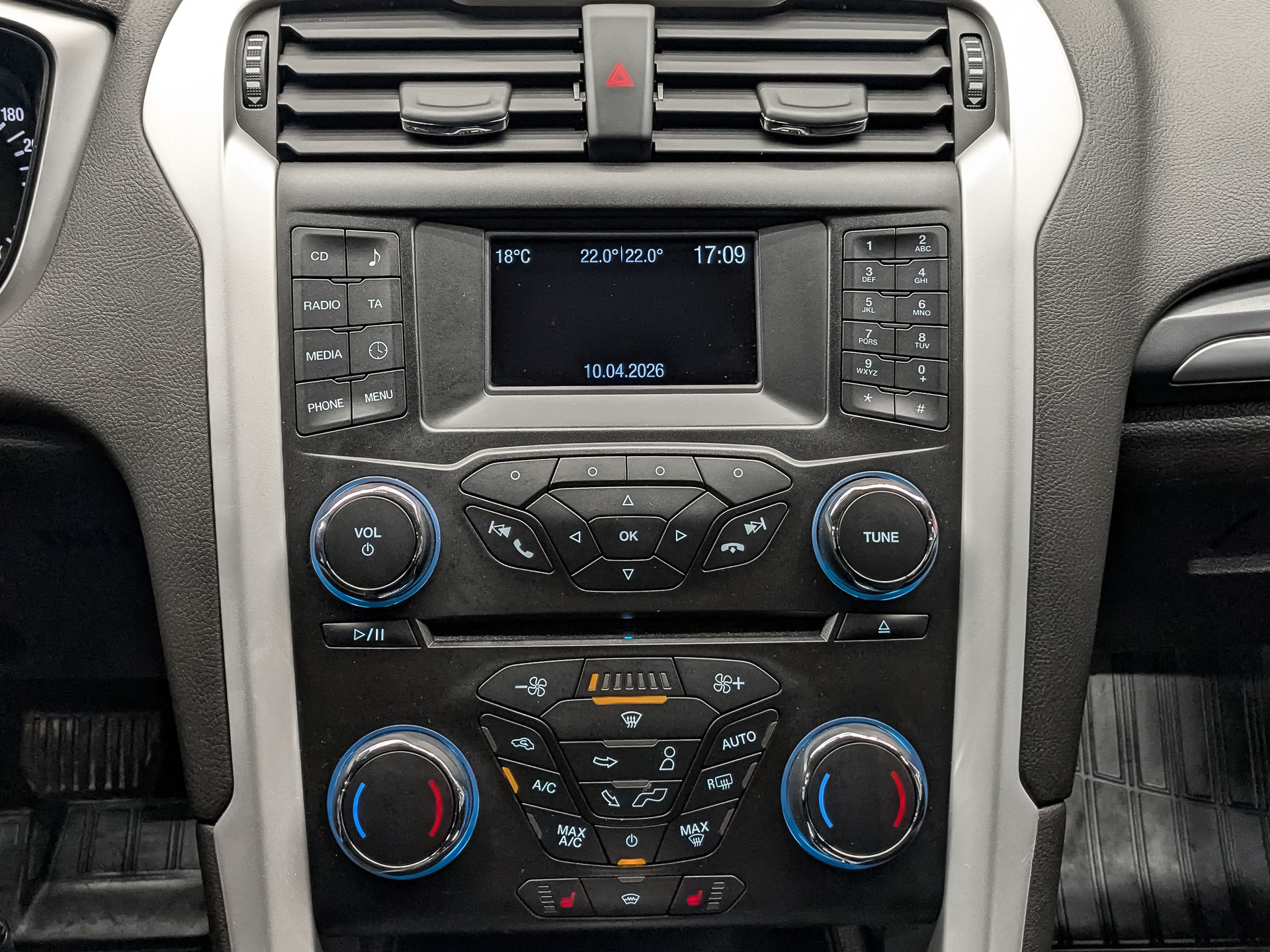 FORD Mondeo 2.50 (149 л.с), автомат, 2019, пробег 146 925 км