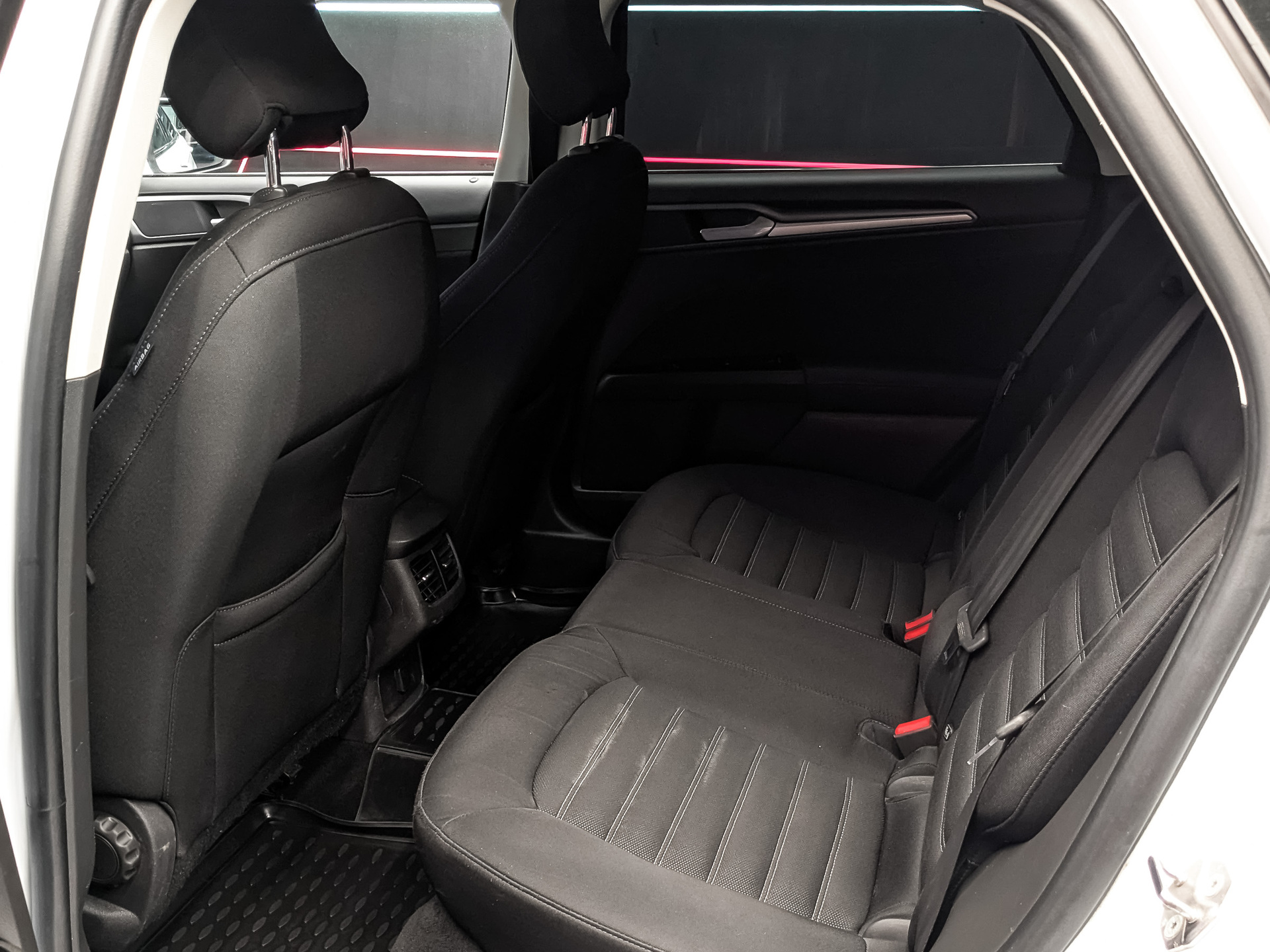 FORD Mondeo 2.50 (149 л.с), автомат, 2019, пробег 146 925 км