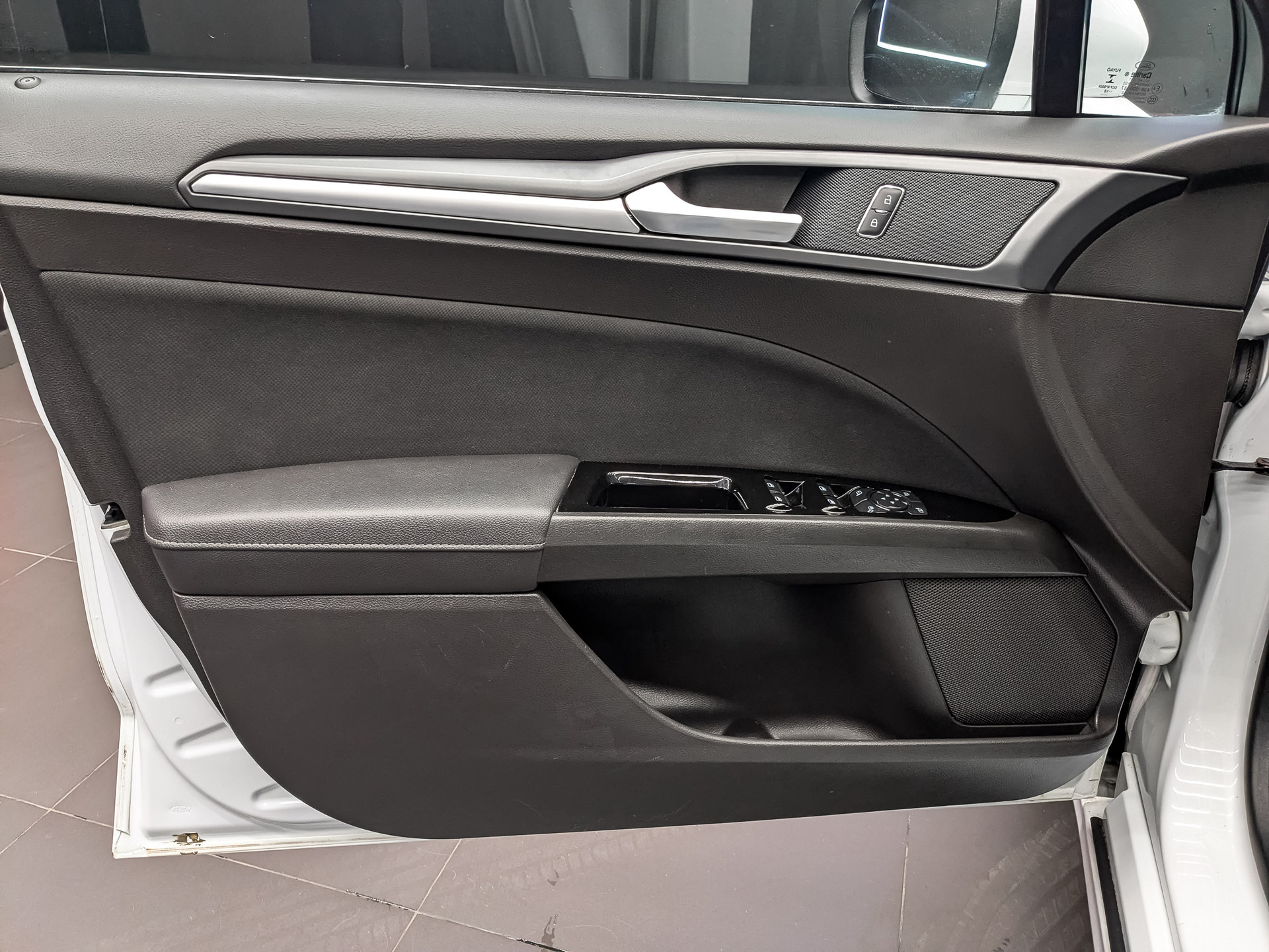 FORD Mondeo 2.50 (149 л.с), автомат, 2019, пробег 146 925 км