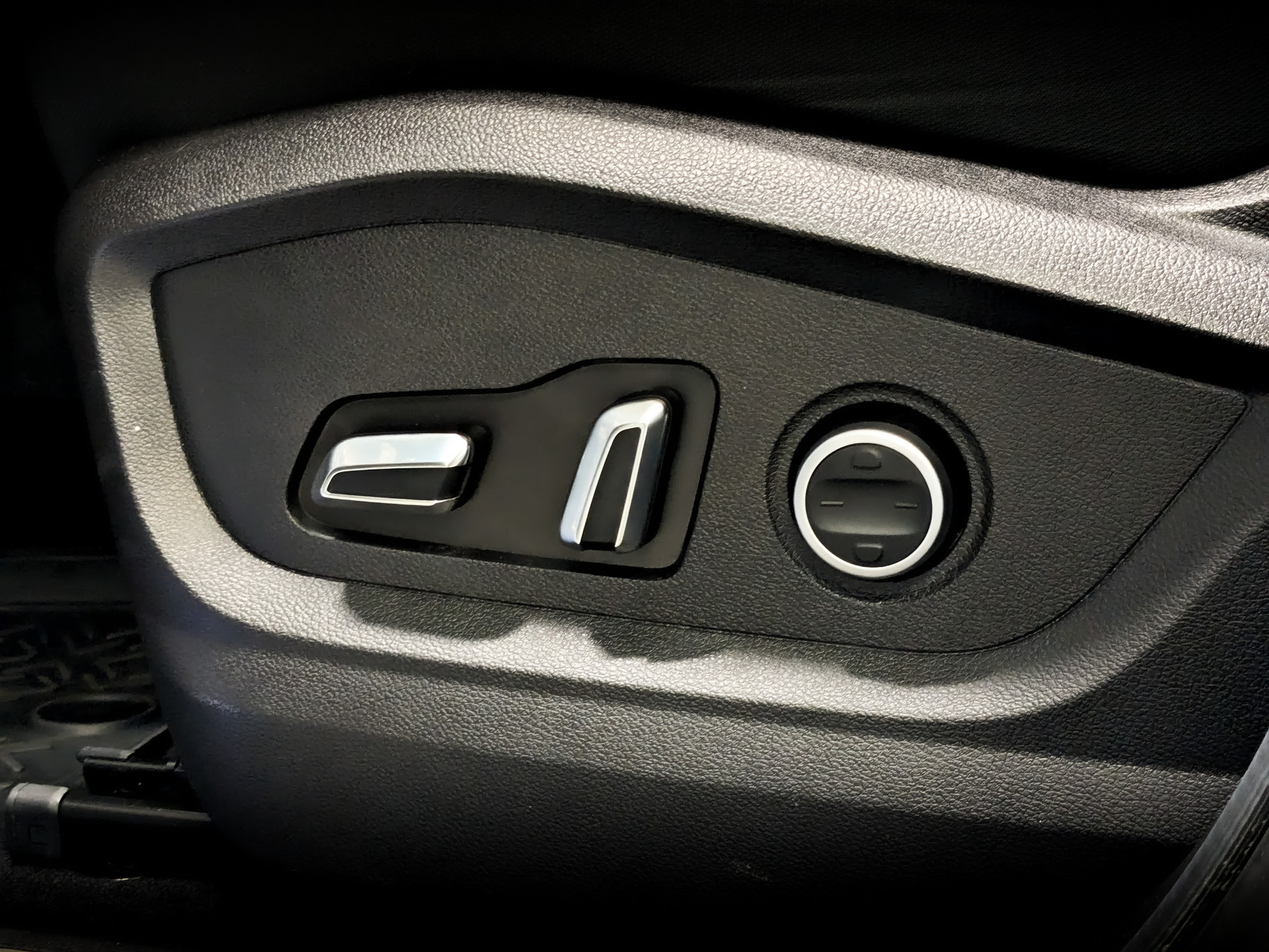 CHERY Tiggo 8 Pro 2.00 (197 л.с), автомат, 2023, пробег 48 819 км