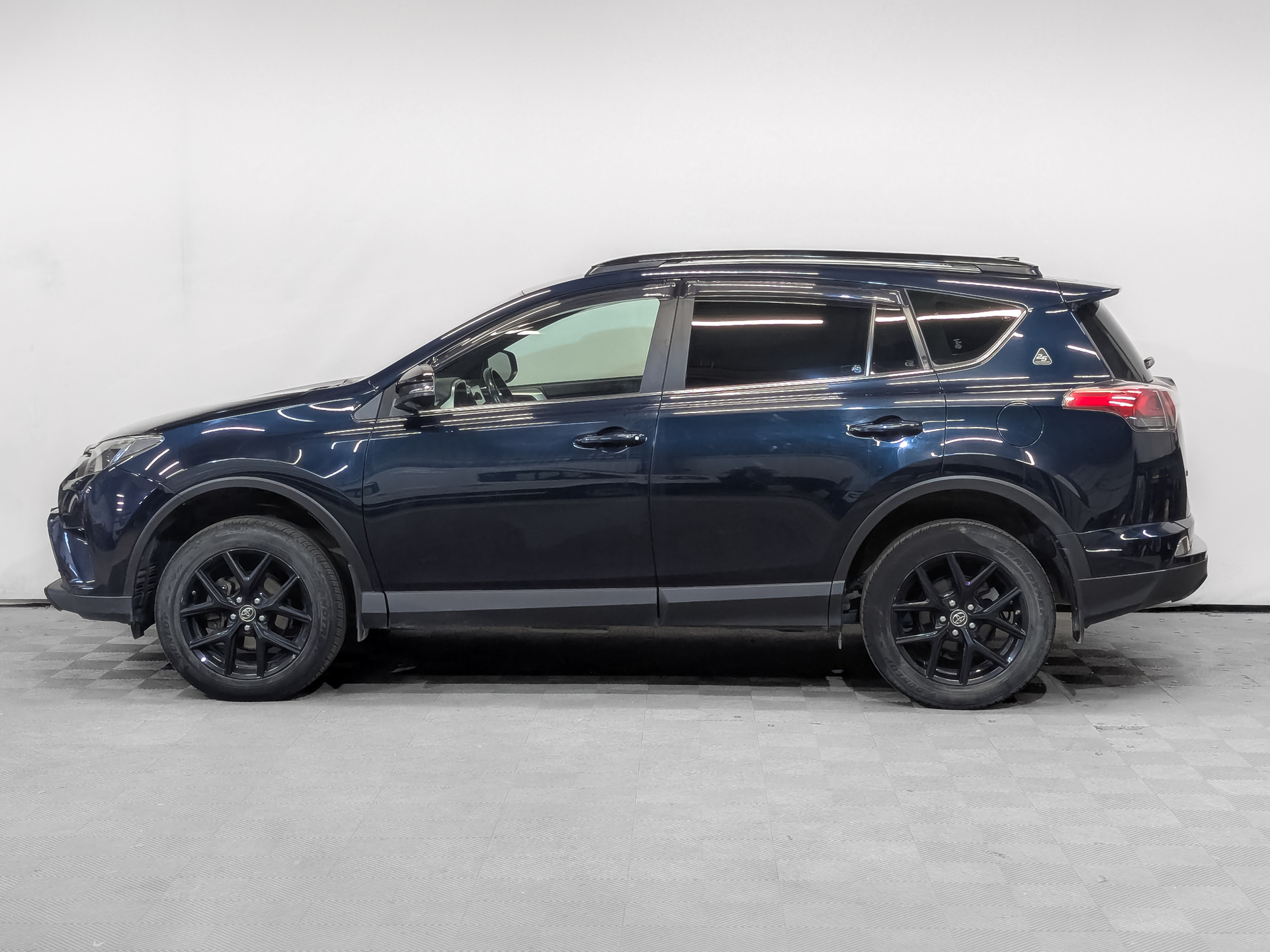 TOYOTA Rav-4 2.50 (180 л.с), автомат, 2019, пробег 77 892 км