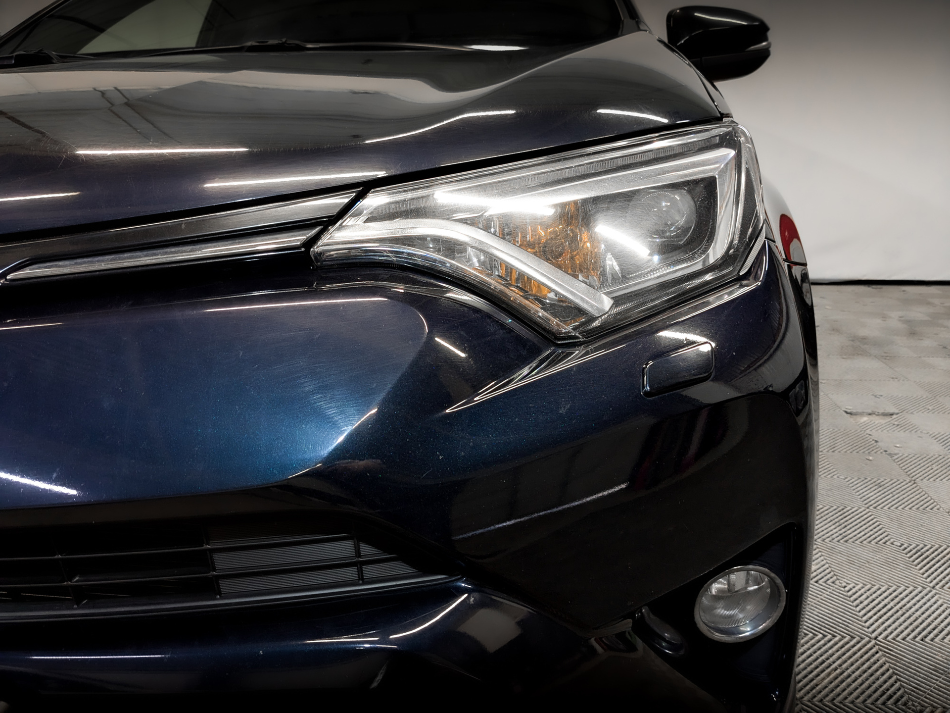 TOYOTA Rav-4 2.50 (180 л.с), автомат, 2019, пробег 77 892 км