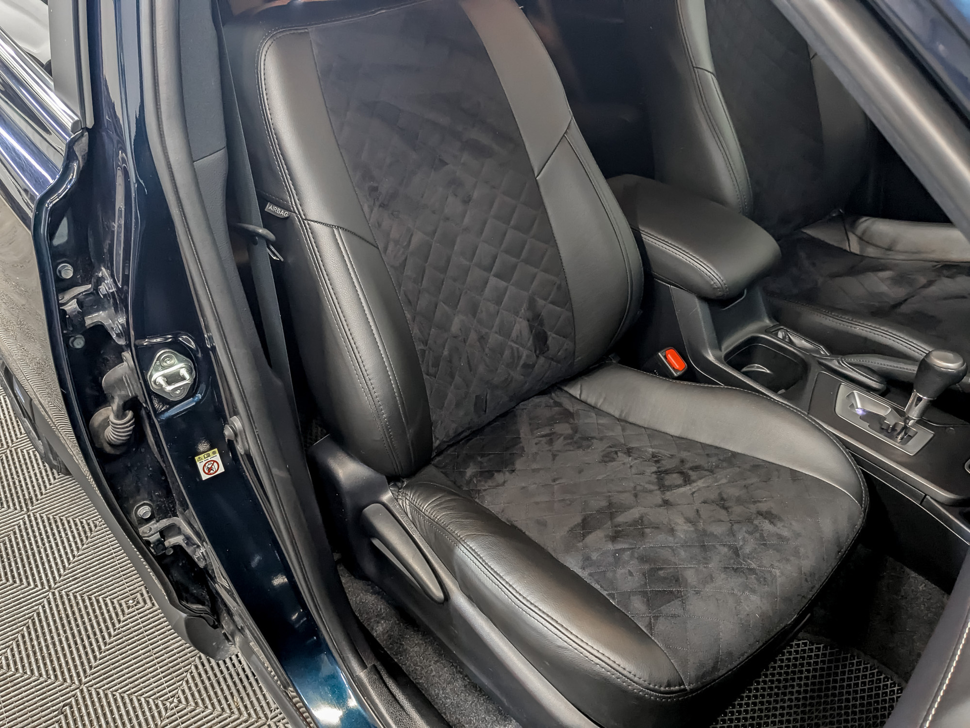 TOYOTA Rav-4 2.50 (180 л.с), автомат, 2019, пробег 77 892 км