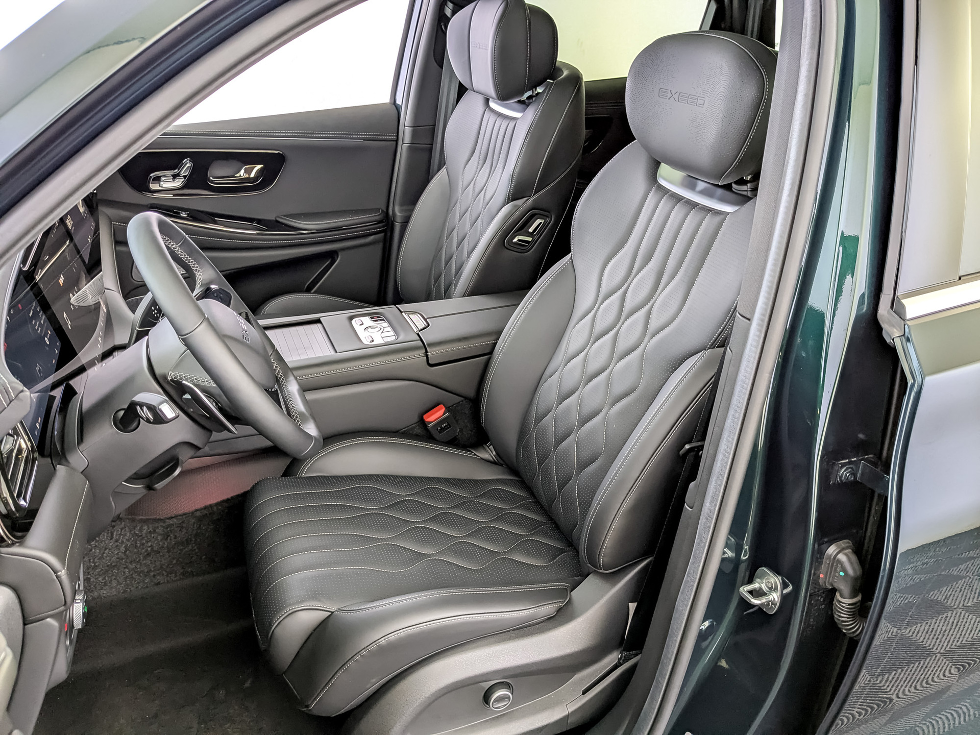 EXEED VX 2.00 (249 л.с), автомат, 2025, пробег 45 км