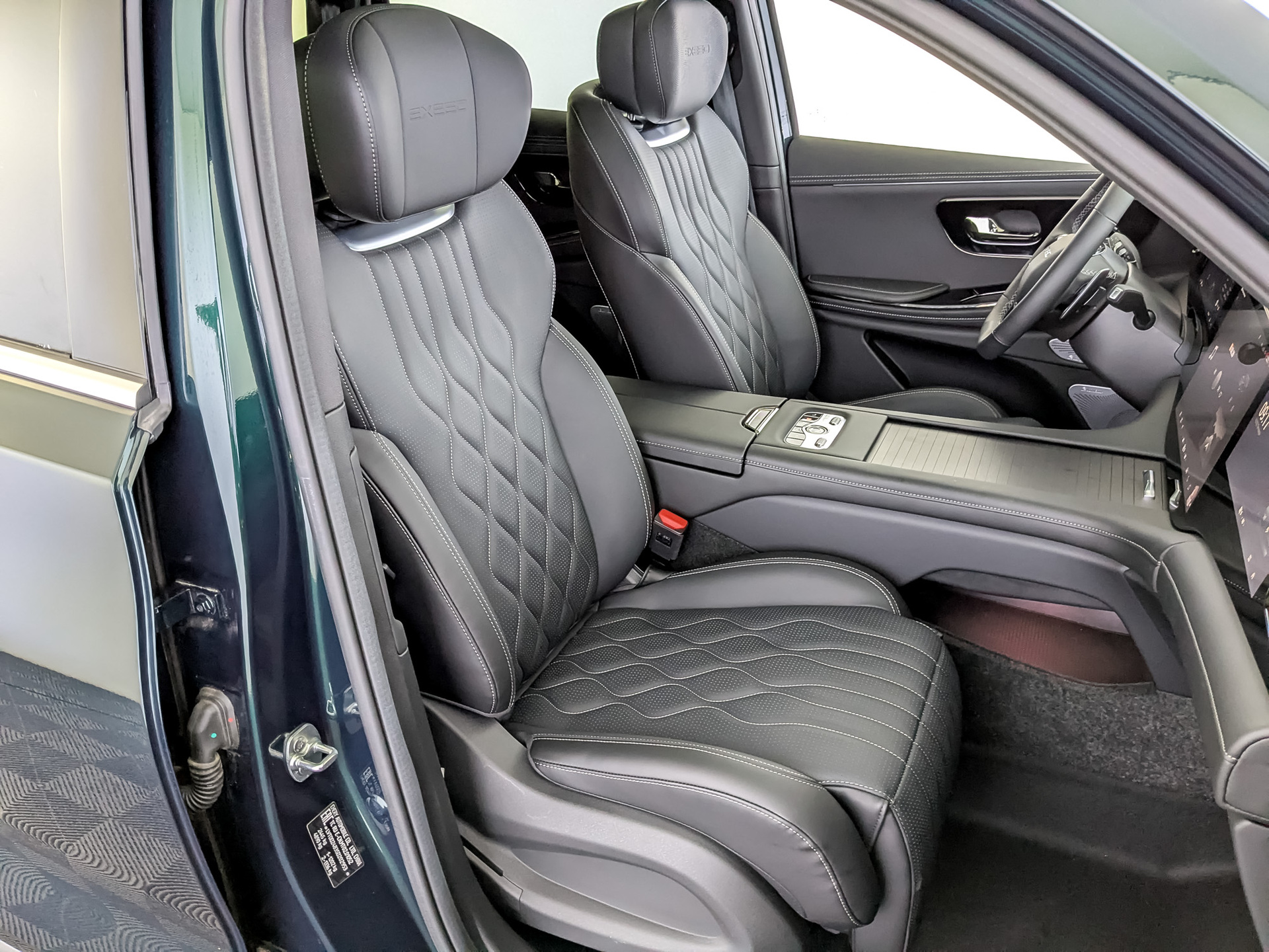 EXEED VX 2.00 (249 л.с), автомат, 2025, пробег 45 км