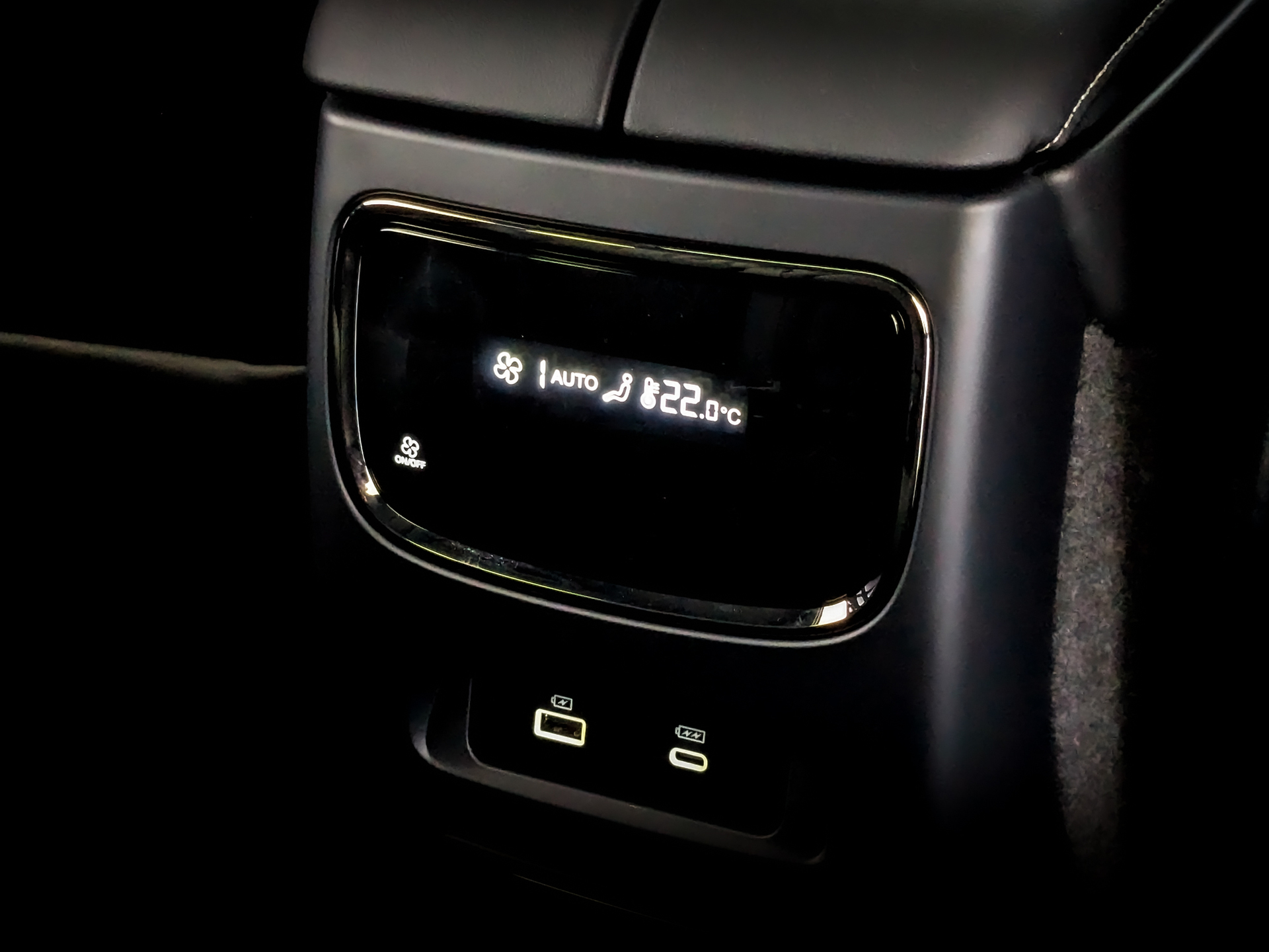 EXEED VX 2.00 (249 л.с), автомат, 2025, пробег 45 км