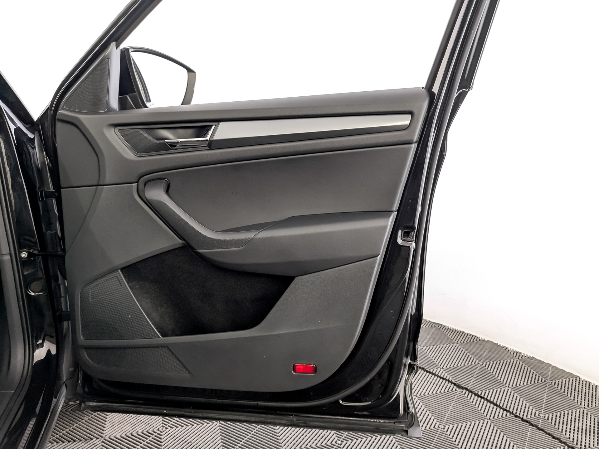 SKODA Kodiaq 1.40 (150 л.с), автомат, 2019, пробег 159 194 км