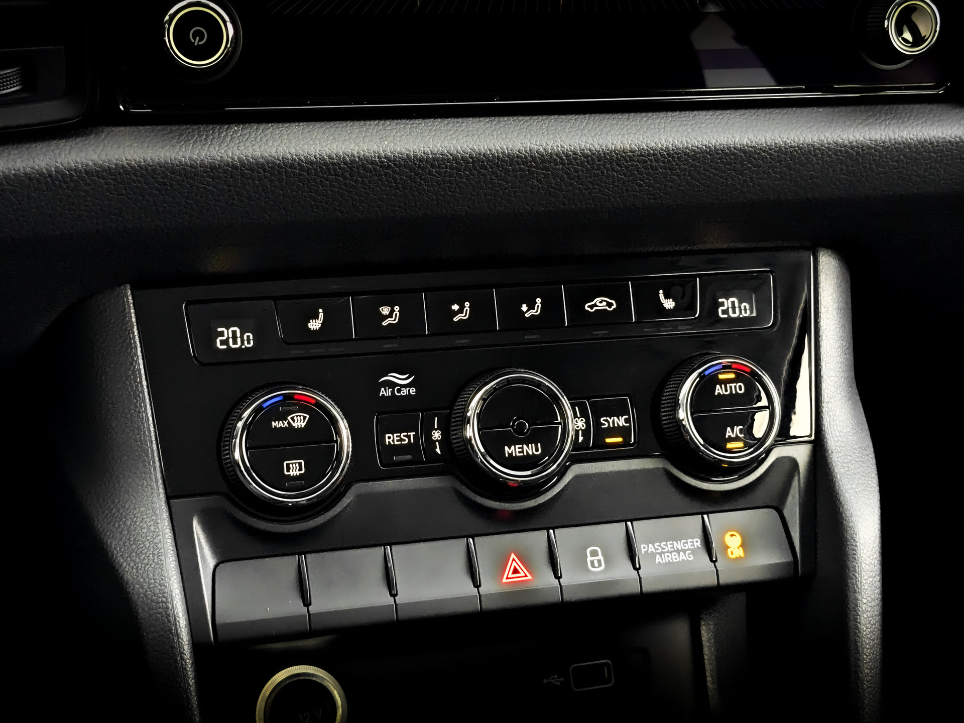 SKODA Kodiaq 1.40 (150 л.с), автомат, 2019, пробег 159 194 км