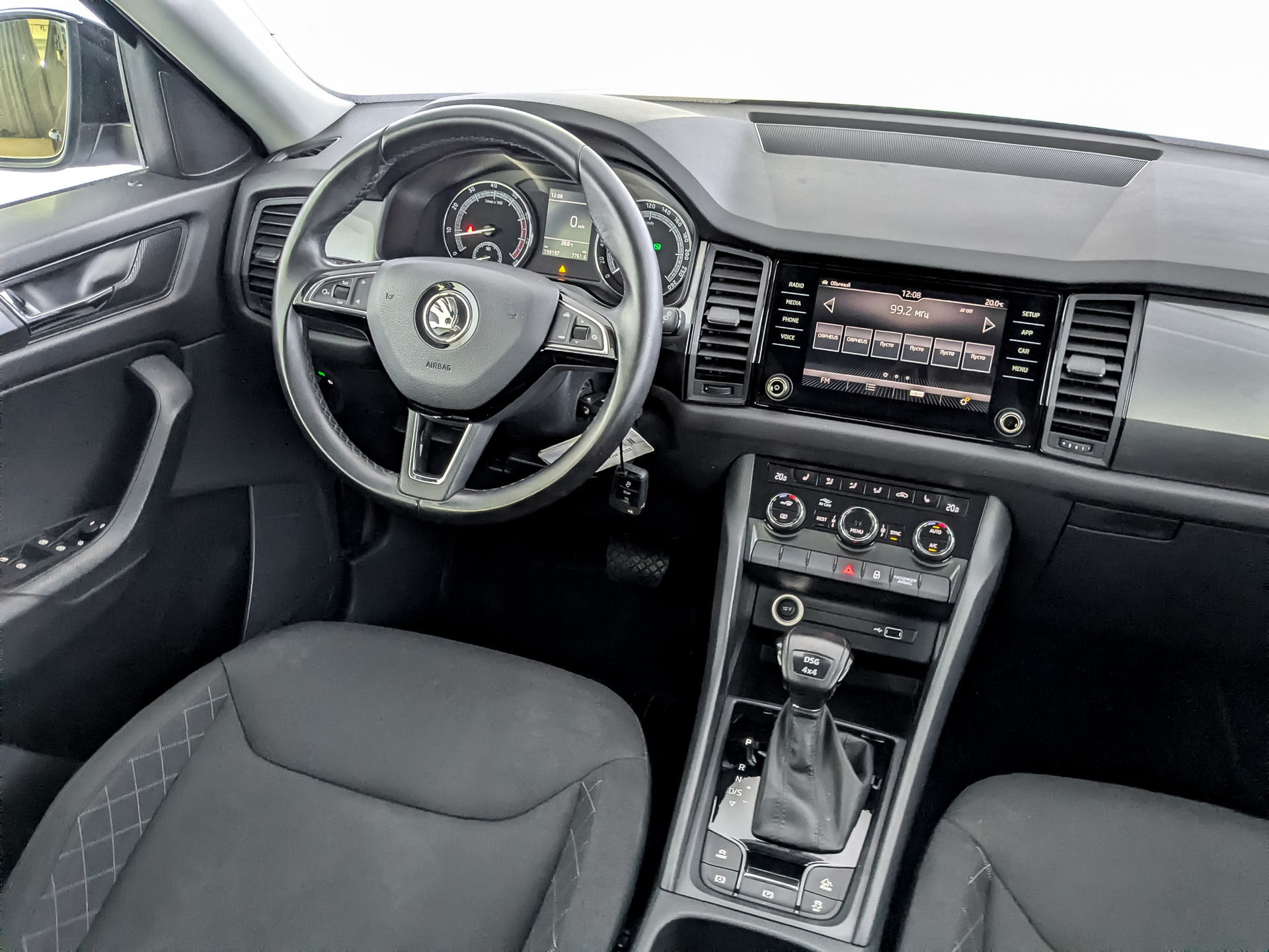 SKODA Kodiaq 1.40 (150 л.с), автомат, 2019, пробег 159 194 км