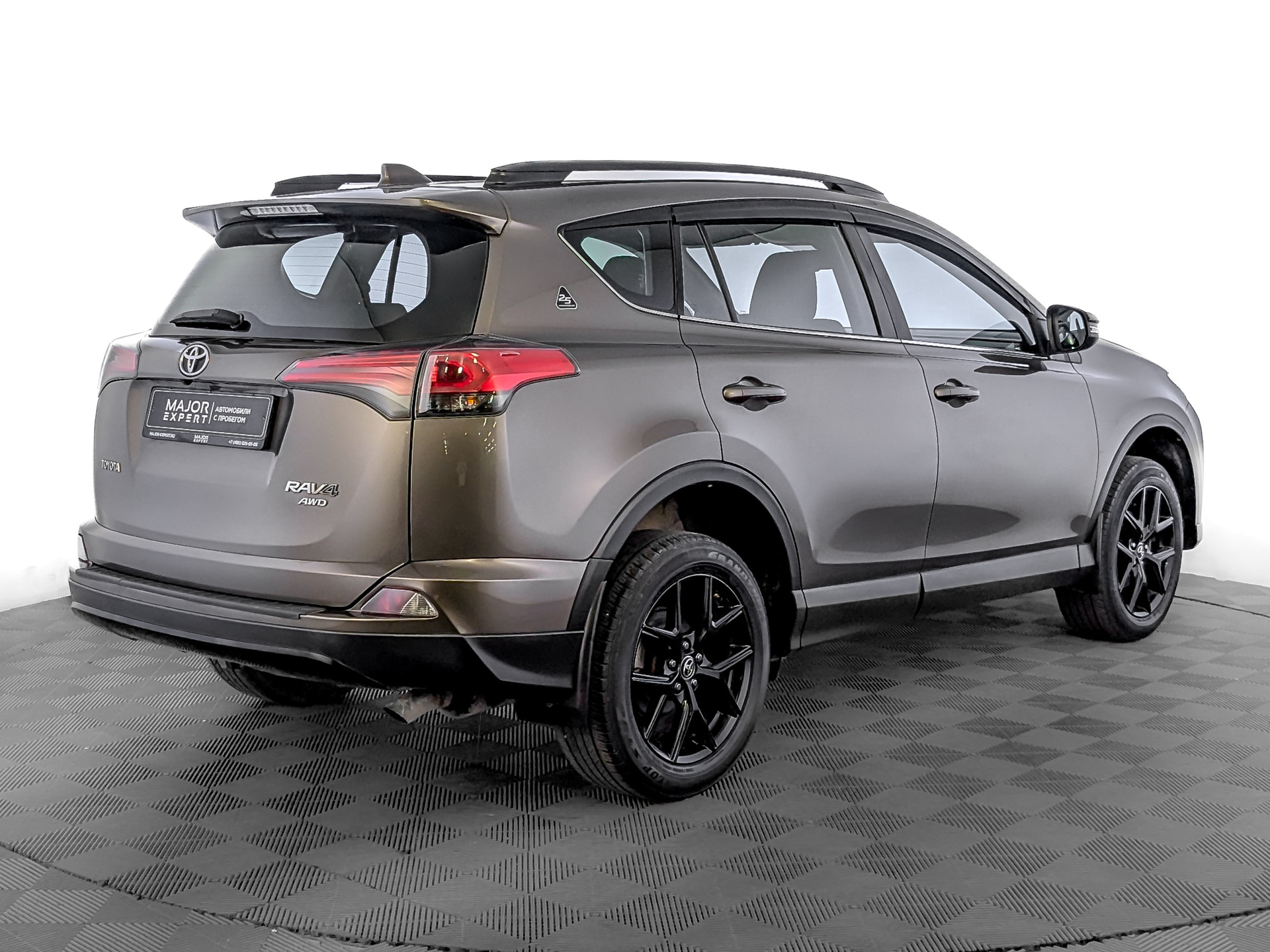 TOYOTA Rav-4 2.00 (146 л.с), автомат, 2019, пробег 101 198 км