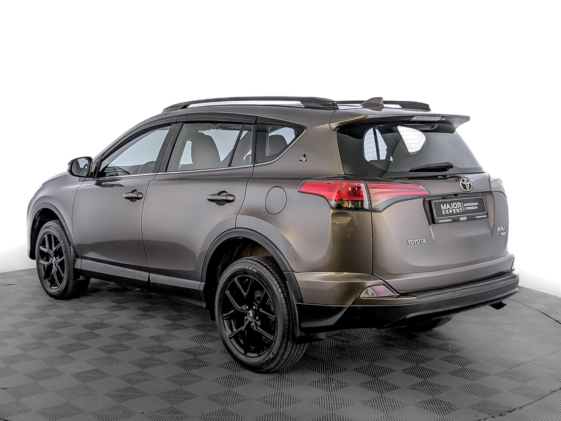 TOYOTA Rav-4 2.00 (146 л.с), автомат, 2019, пробег 101 198 км