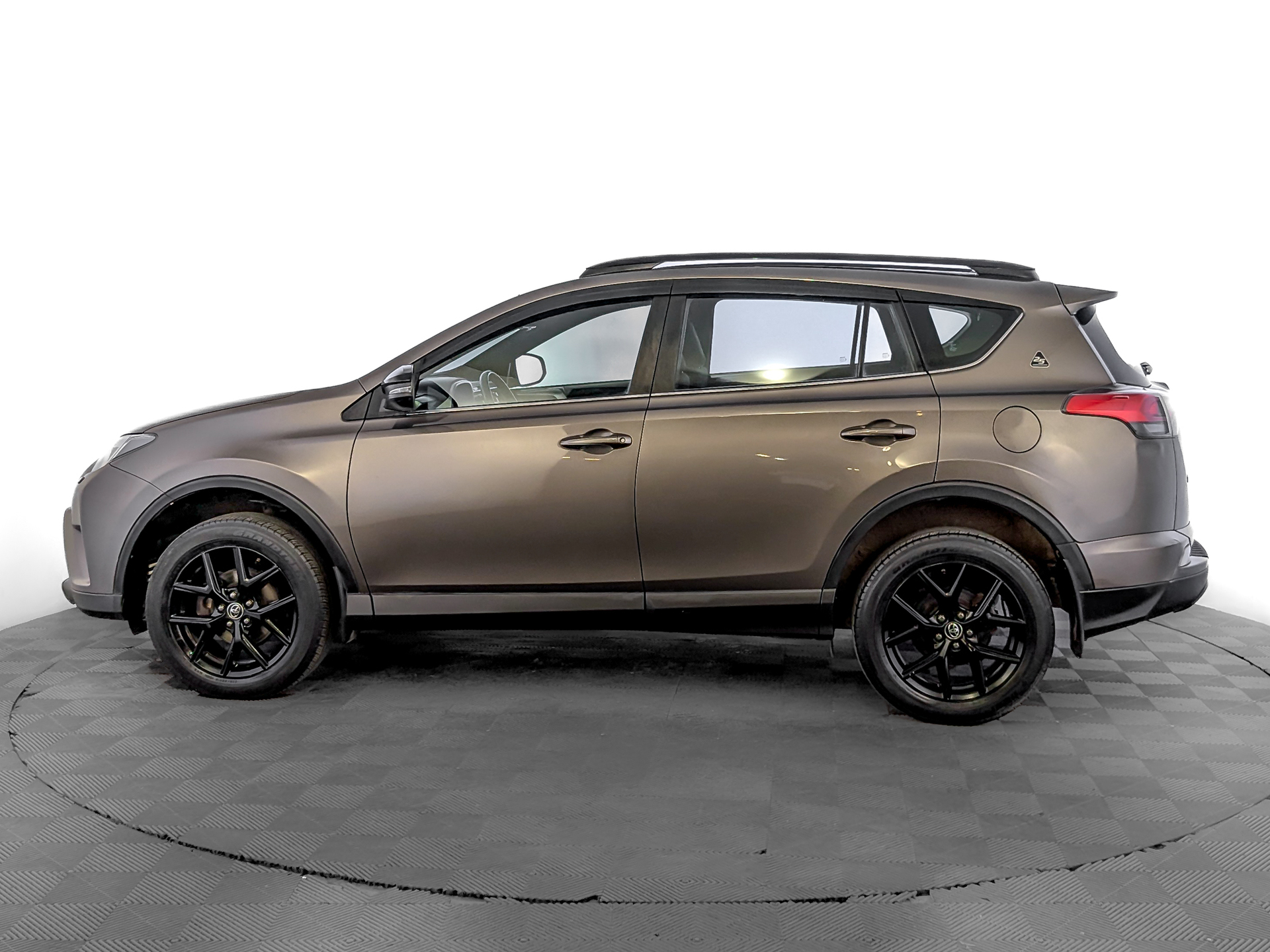 TOYOTA Rav-4 2.00 (146 л.с), автомат, 2019, пробег 101 198 км