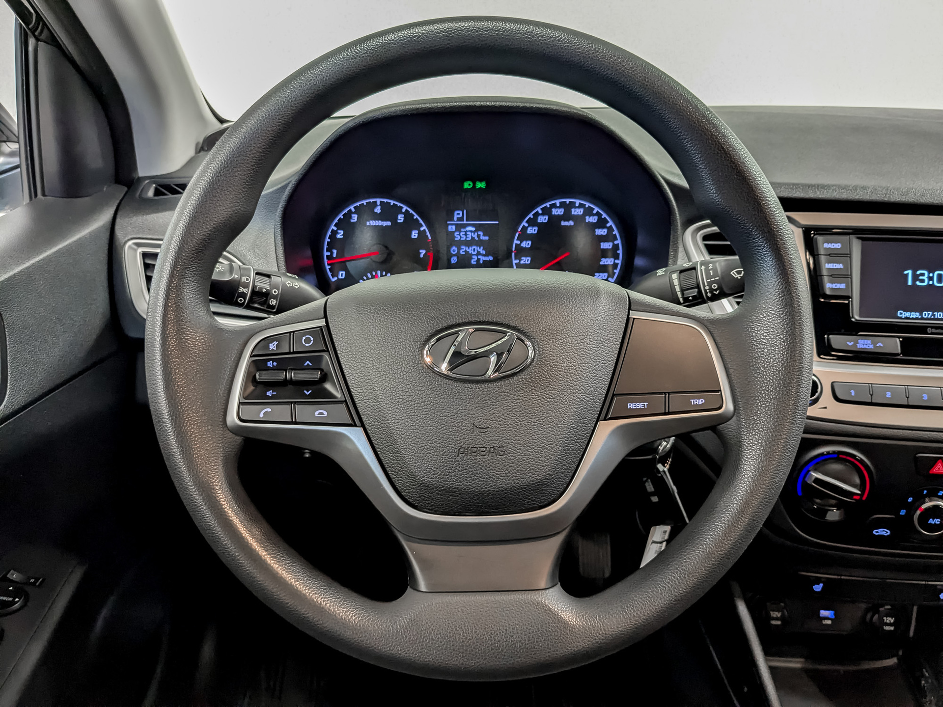 HYUNDAI Solaris 1.60 (123 л.с), автомат, 2021, пробег 87 722 км