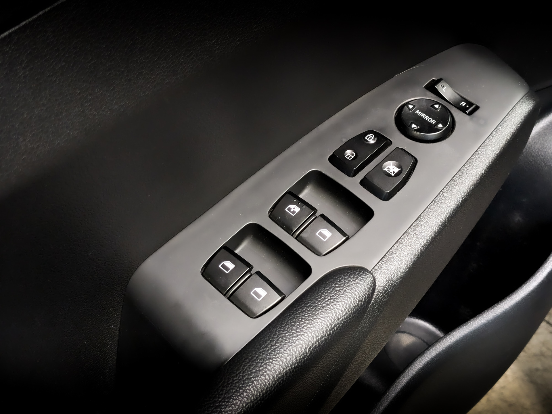 HYUNDAI Solaris 1.60 (123 л.с), автомат, 2021, пробег 87 722 км