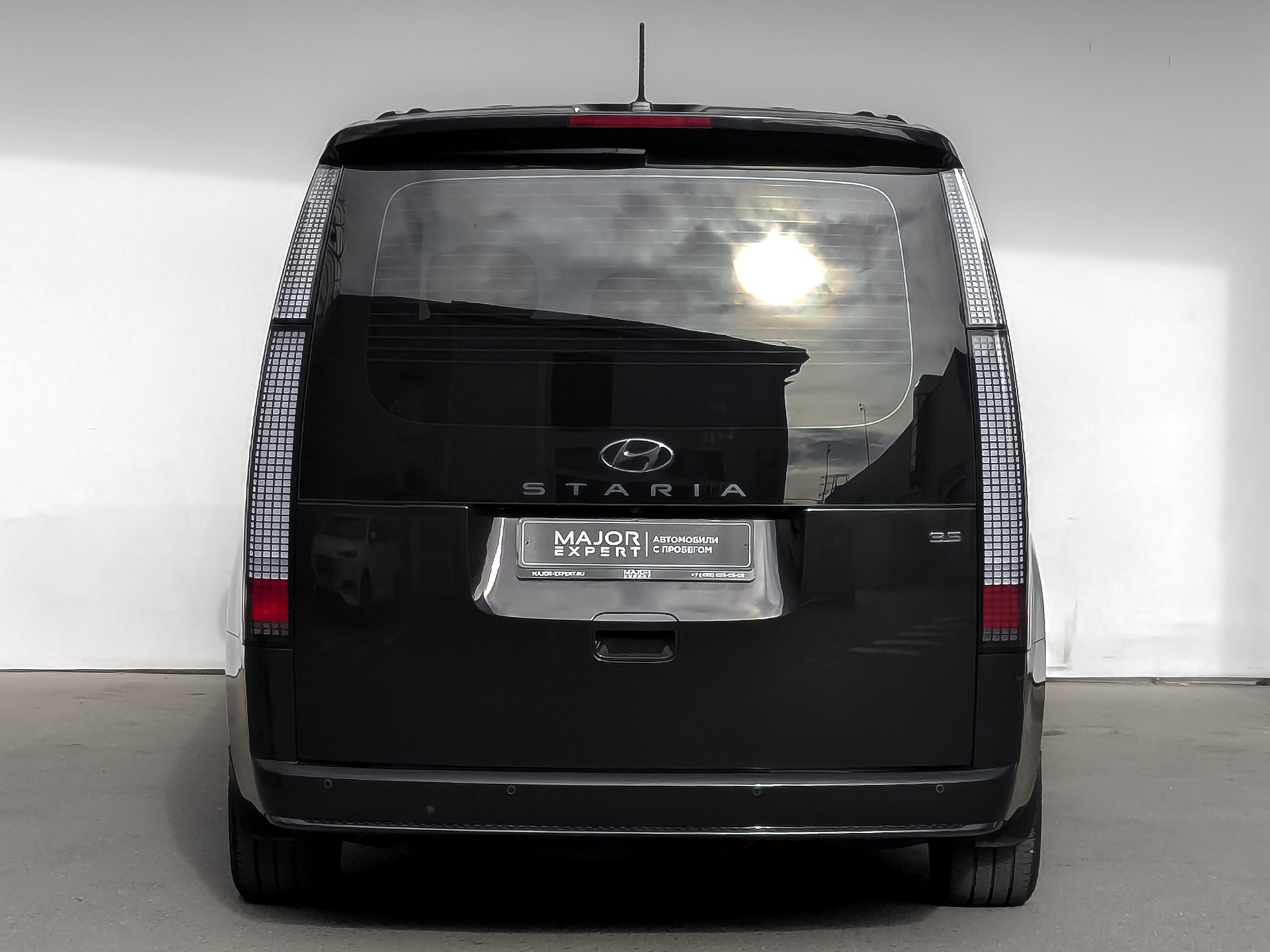 HYUNDAI Staria 3.50 (249 л.с), автомат, 2023, пробег 48 774 км