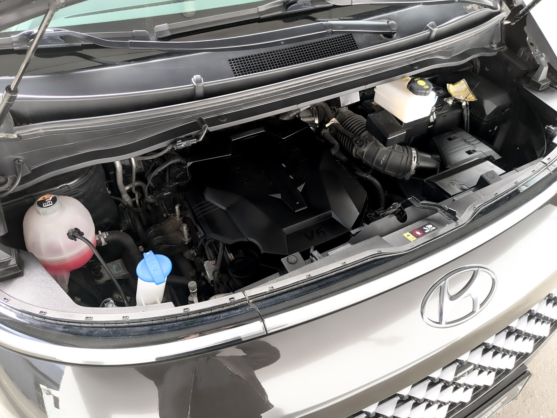 HYUNDAI Staria 3.50 (249 л.с), автомат, 2023, пробег 48 774 км