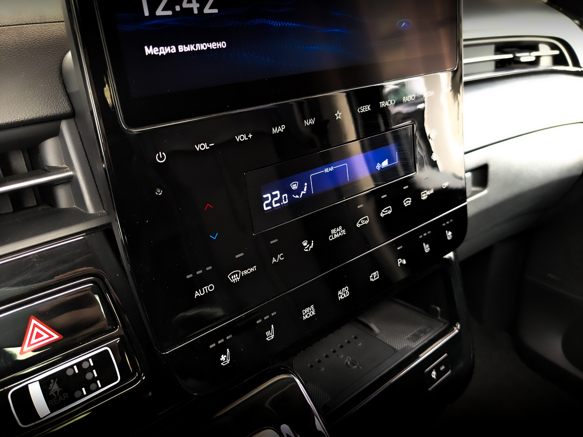 HYUNDAI Staria 3.50 (249 л.с), автомат, 2023, пробег 48 774 км
