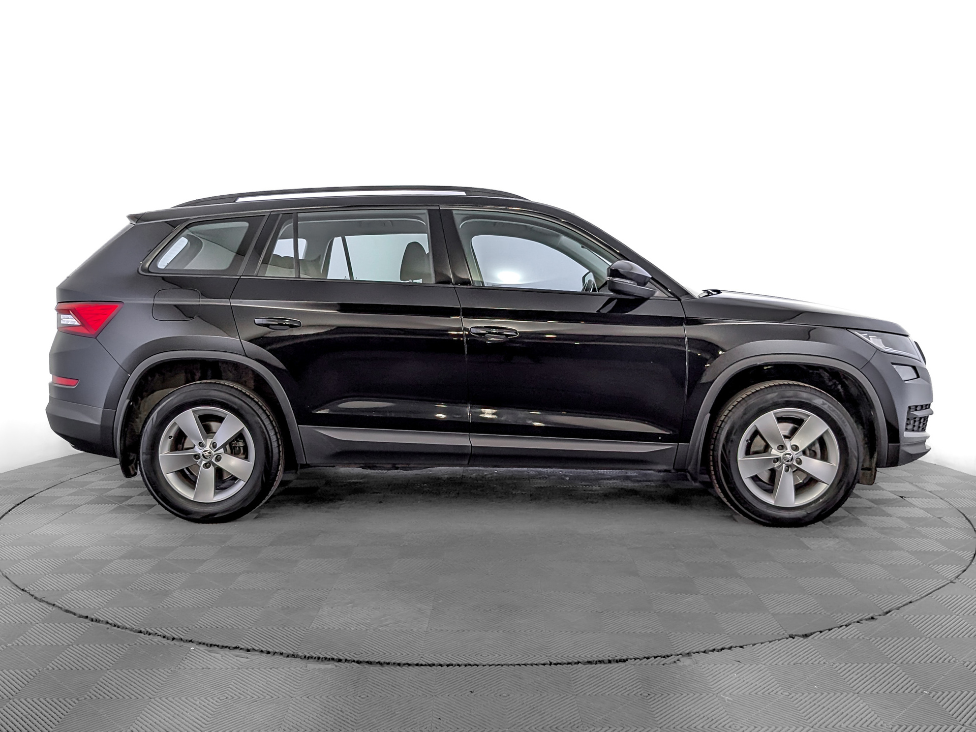 SKODA Kodiaq 1.40 (150 л.с), автомат, 2021, пробег 72 820 км