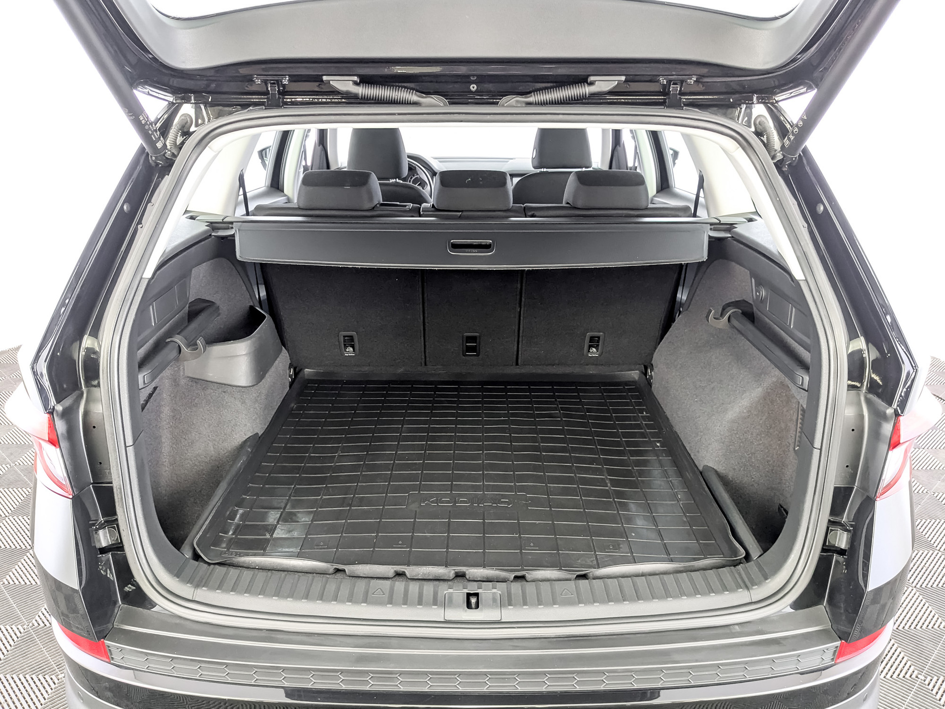 SKODA Kodiaq 1.40 (150 л.с), автомат, 2021, пробег 72 820 км
