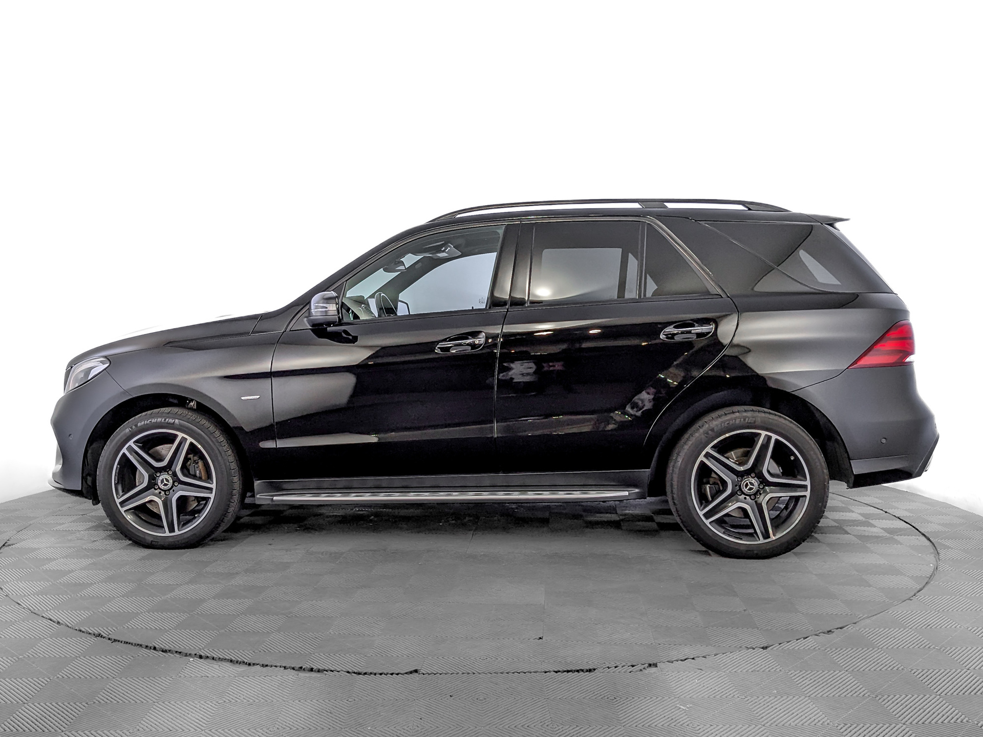 MERCEDES-BENZ GLE 3.00 (333 л.с), автомат, 2018, пробег 139 770 км
