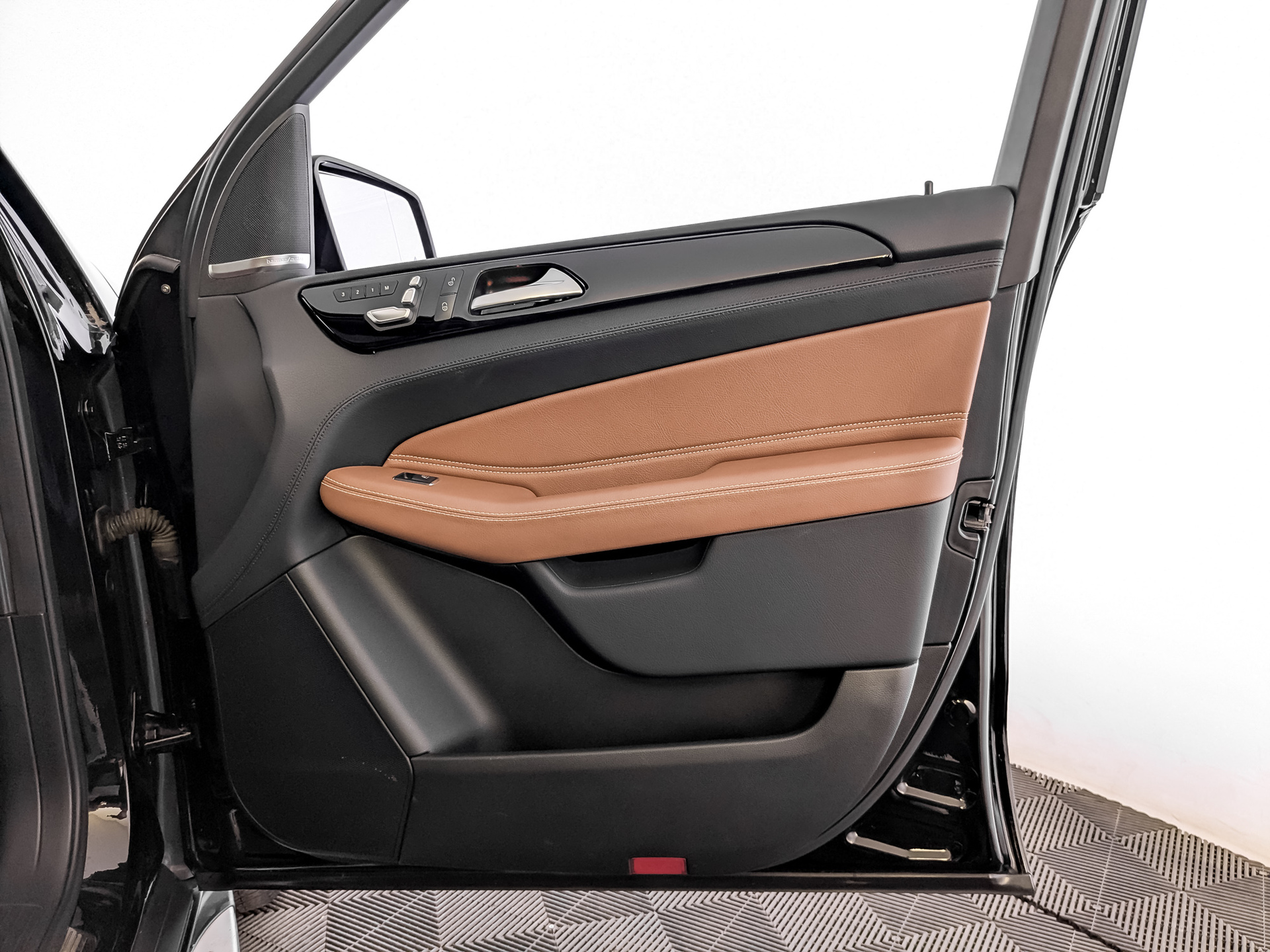 MERCEDES-BENZ GLE 3.00 (333 л.с), автомат, 2018, пробег 139 770 км