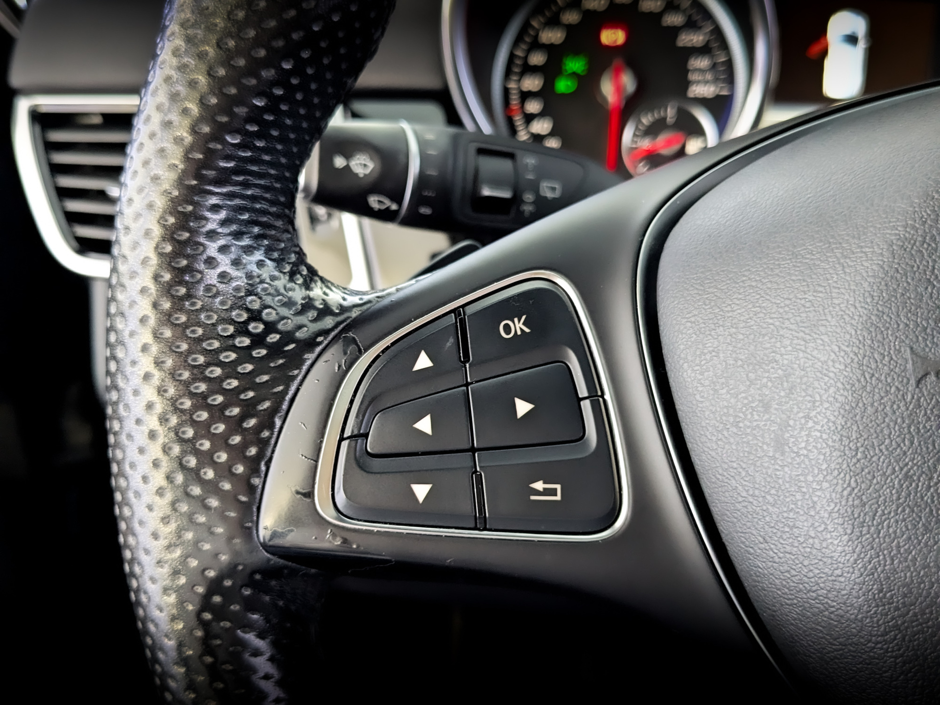 MERCEDES-BENZ GLE 3.00 (333 л.с), автомат, 2018, пробег 139 770 км