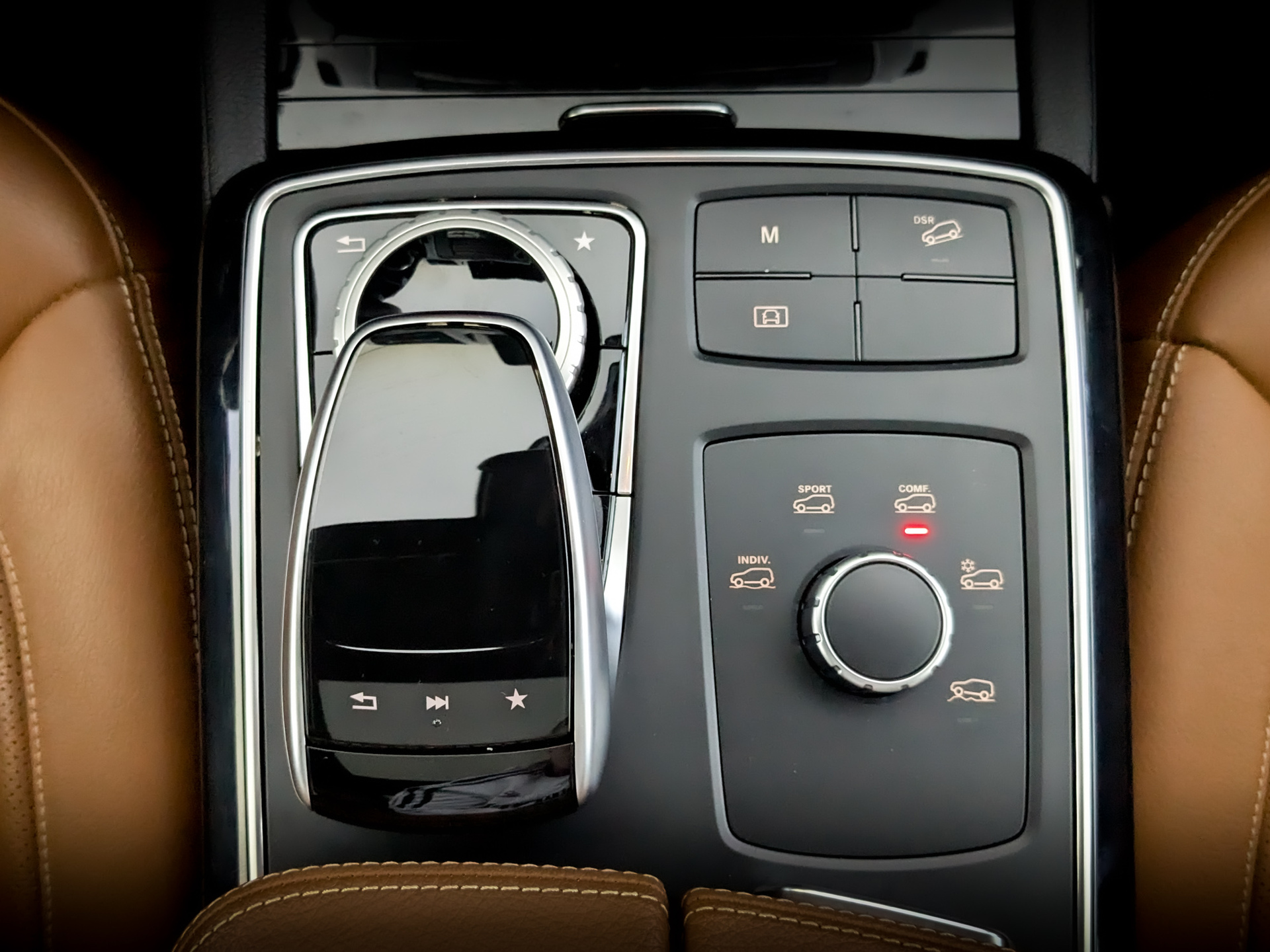 MERCEDES-BENZ GLE 3.00 (333 л.с), автомат, 2018, пробег 139 770 км
