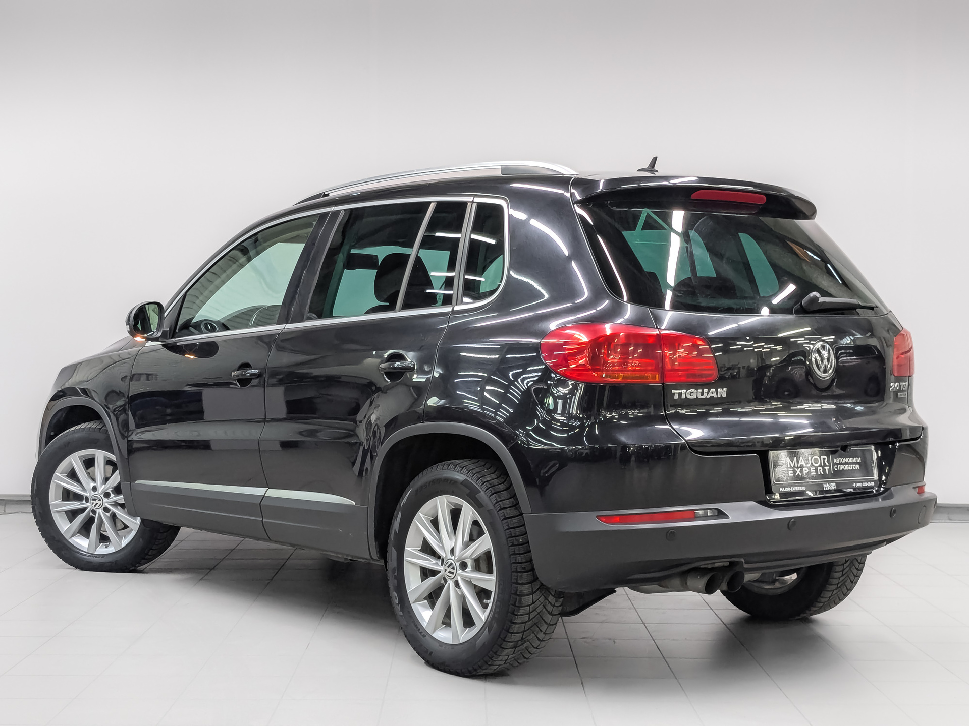 VOLKSWAGEN Tiguan 2.00 (170 л.с), автомат, 2013, пробег 92 227 км