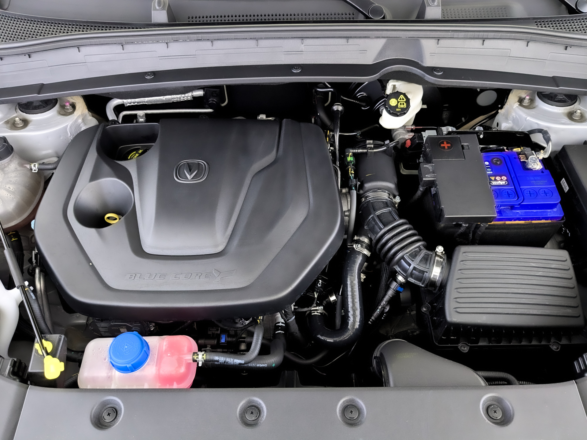 CHANGAN UNI-S 1.50 (181 л.с), автомат, 2024, пробег 10 212 км