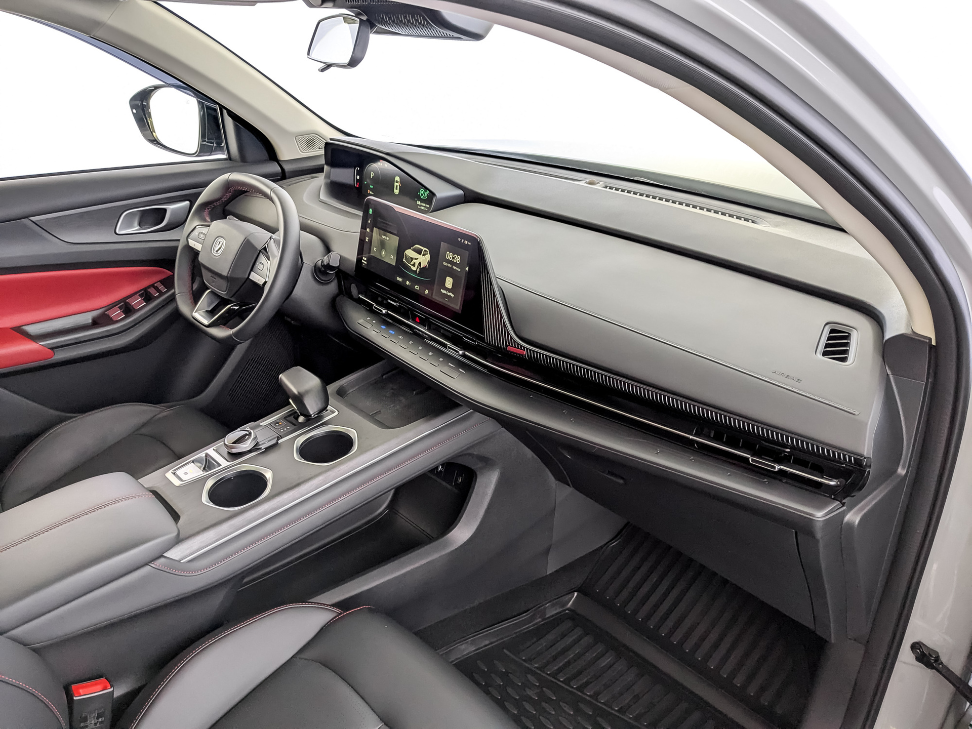CHANGAN UNI-S 1.50 (181 л.с), автомат, 2024, пробег 10 212 км
